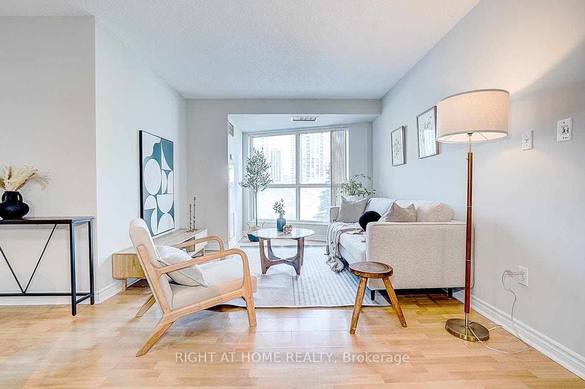 7 Lorraine Drive Unit 301 photo 30
