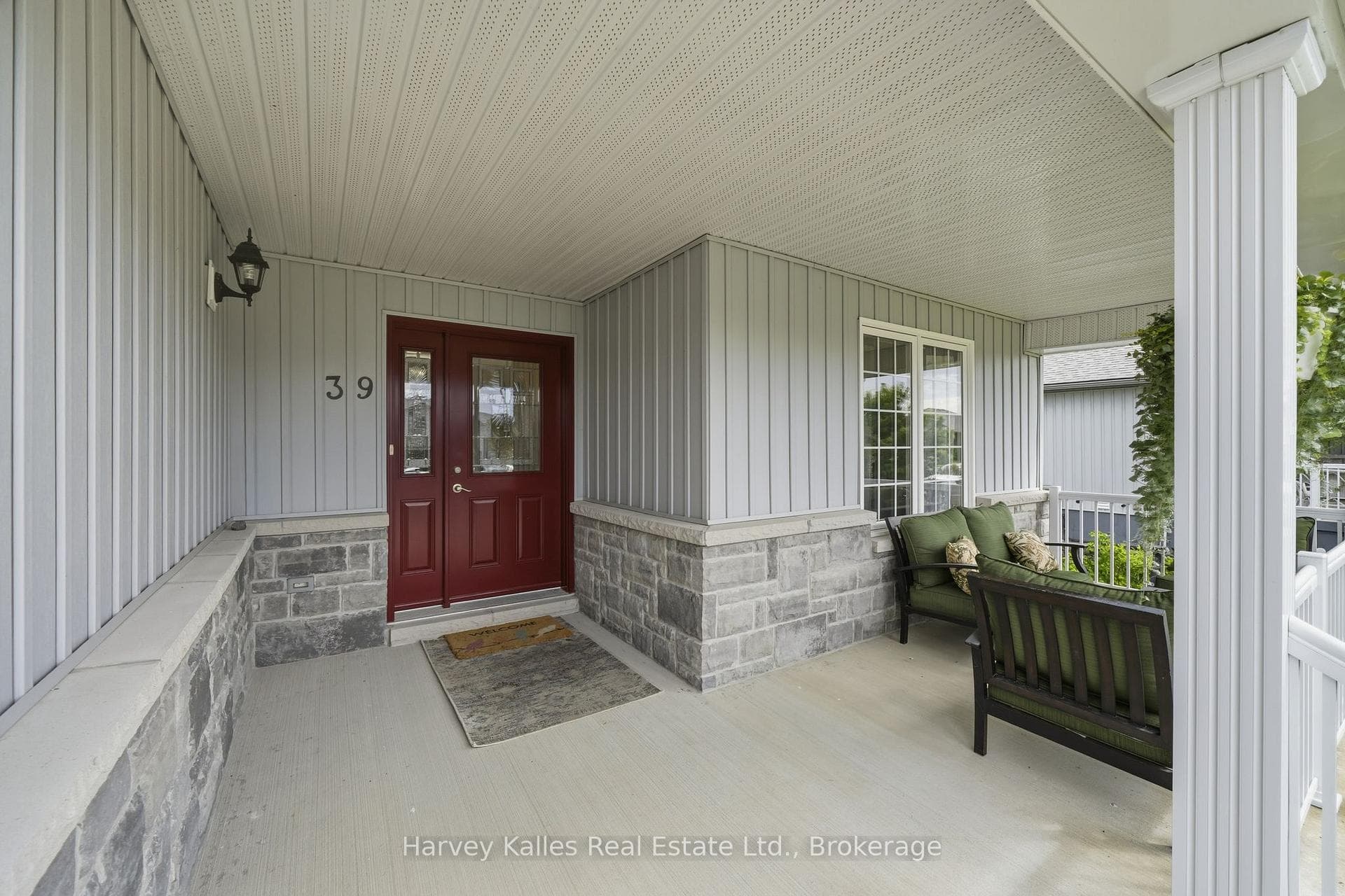 39 Conger Drive photo 3
