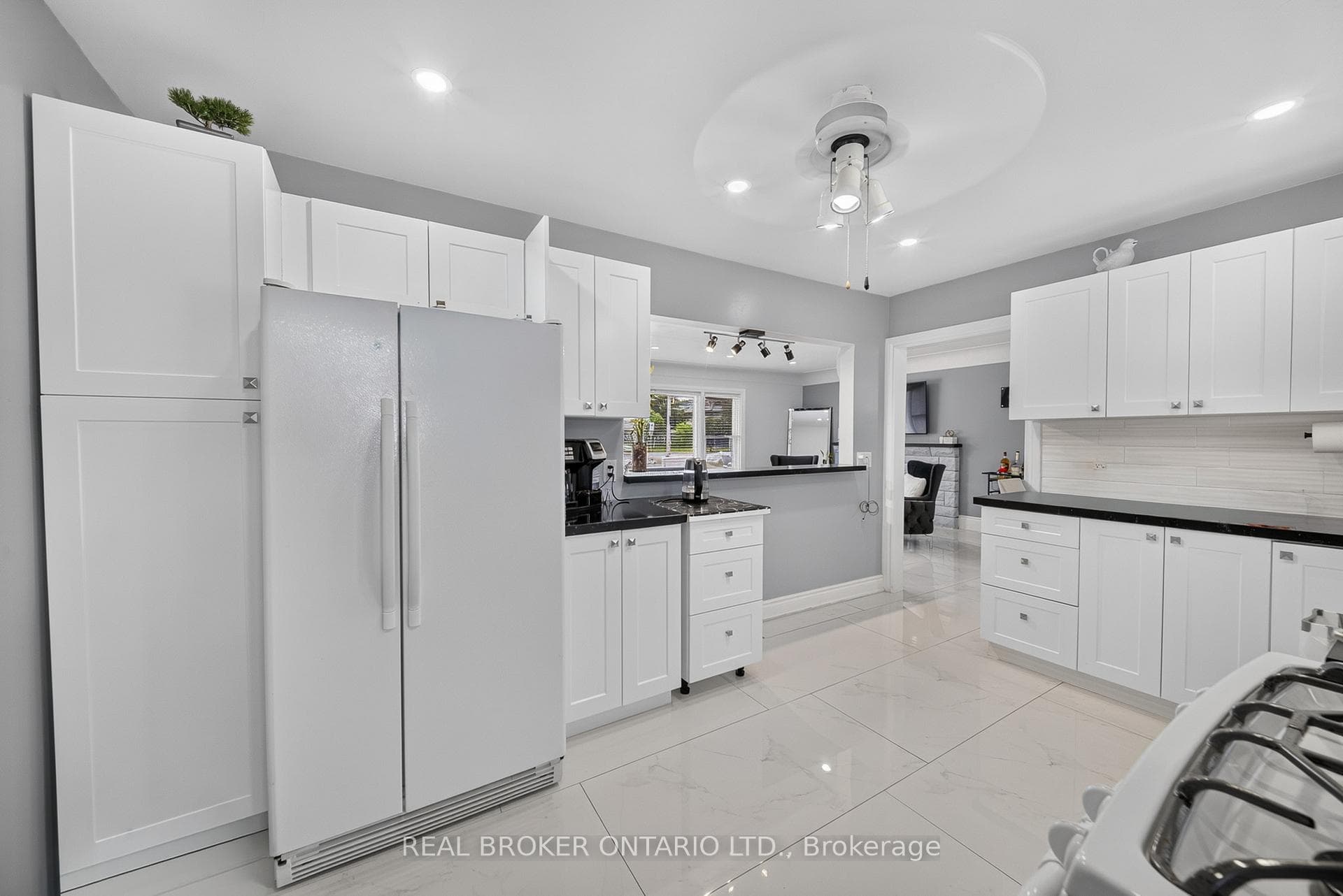 115 Green Road photo 11