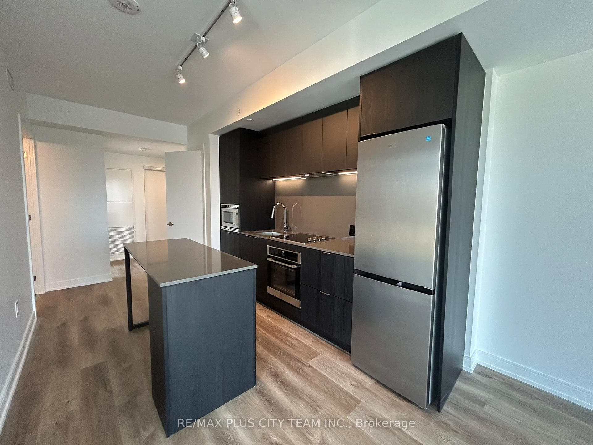 3009 Novar Road Unit 1613 photo 6