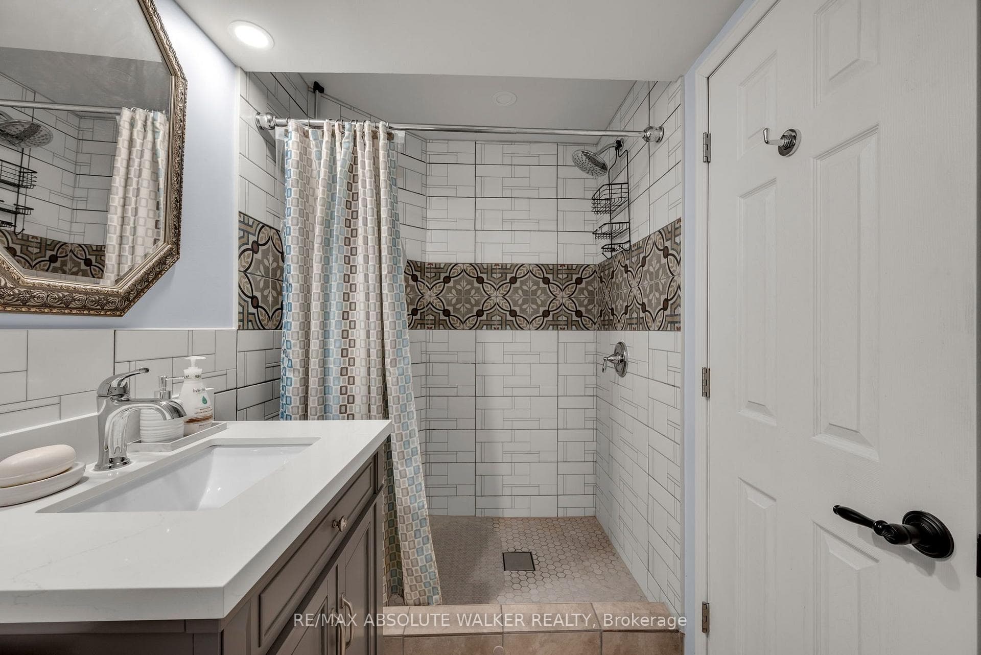 30 Elderwood Trail photo 32