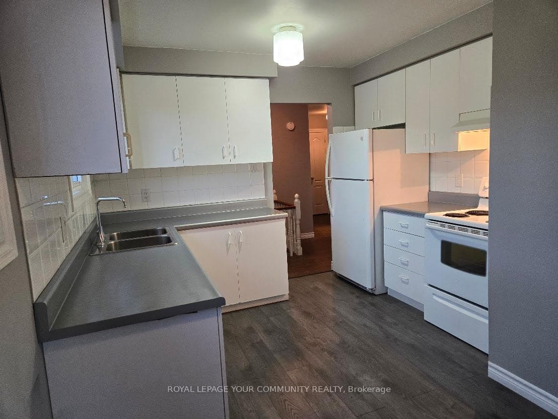 2424 Whaley Drive photo 24
