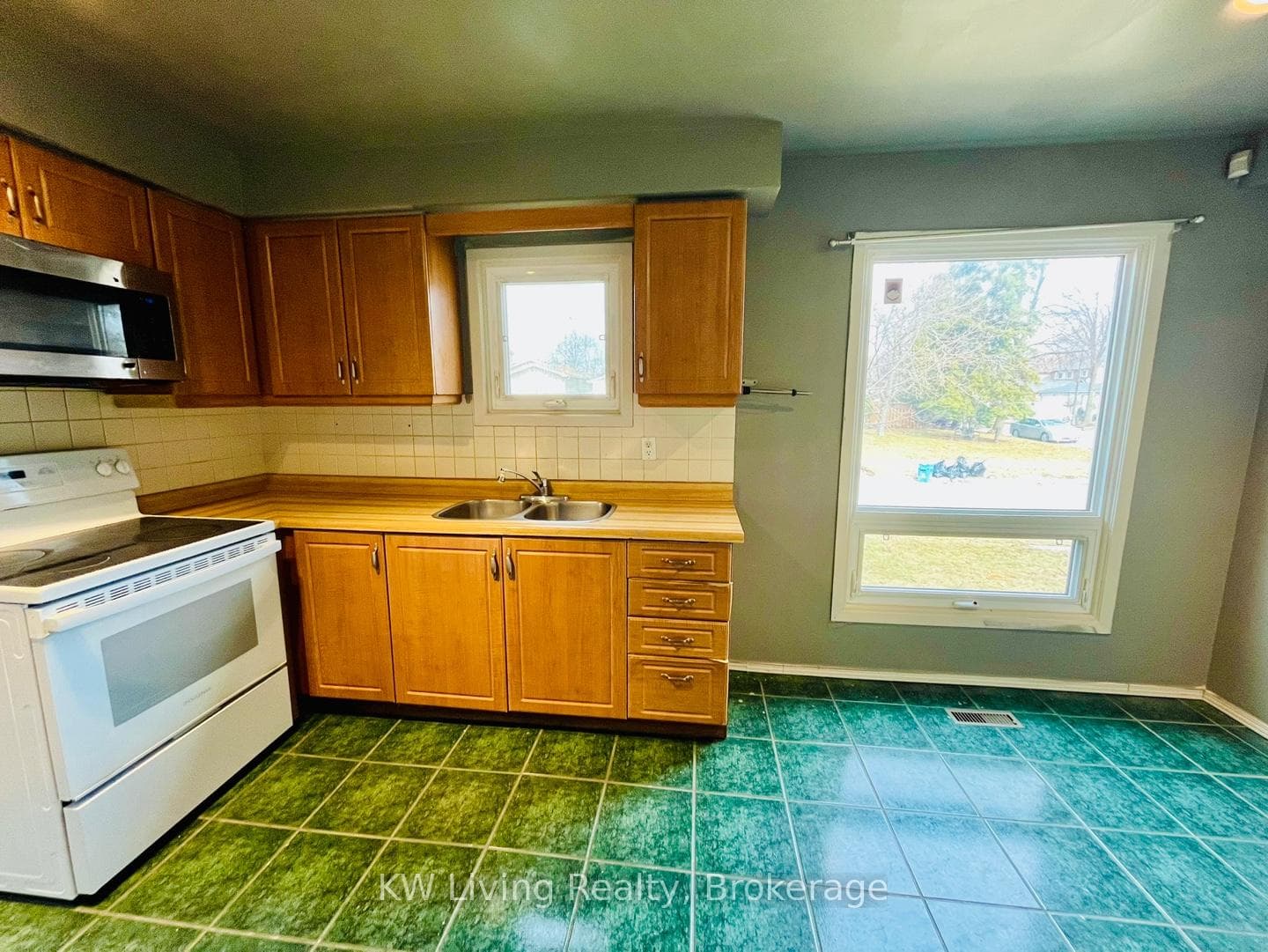 26 Harman Drive Unit Main photo 4