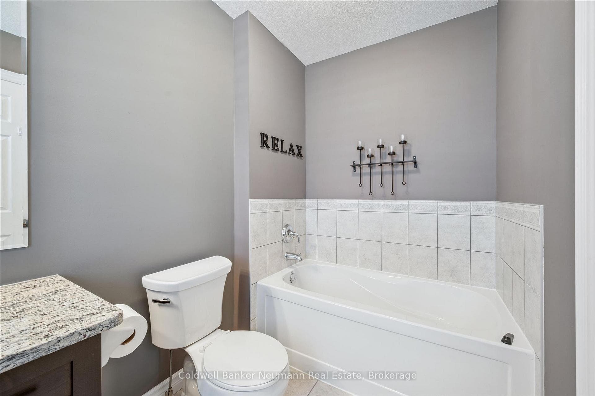 2 Sweeney Drive photo 27
