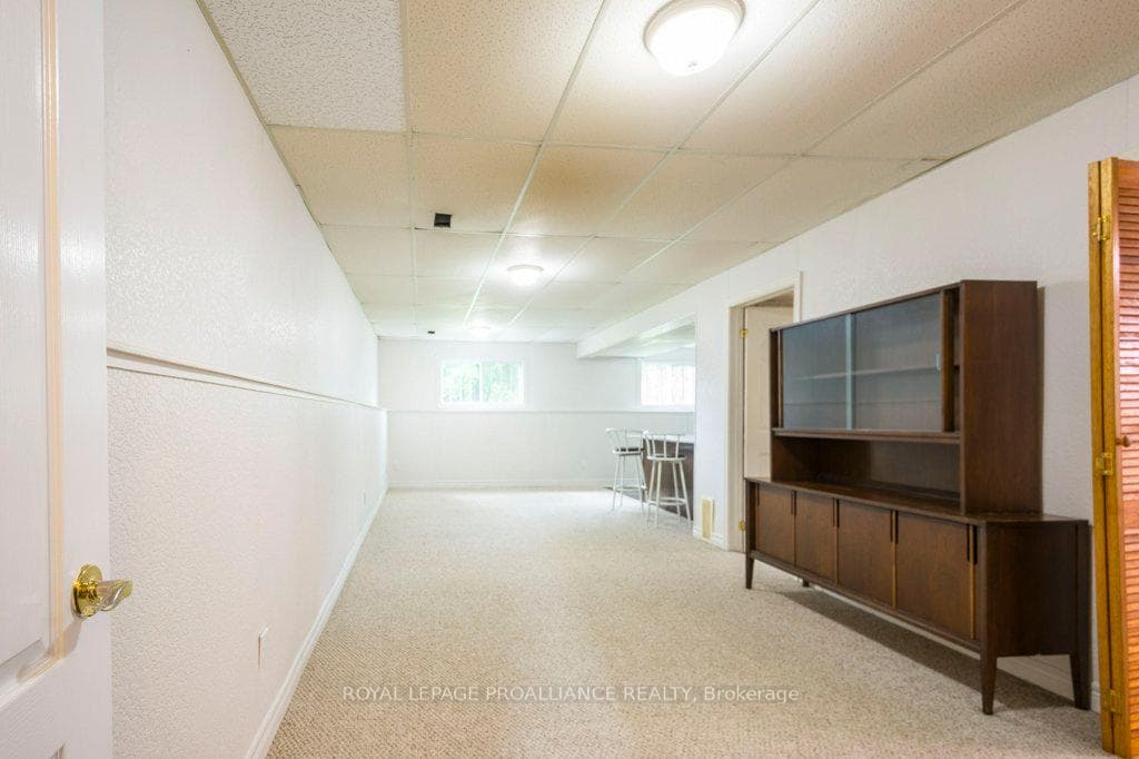 257 Pine Street photo 16