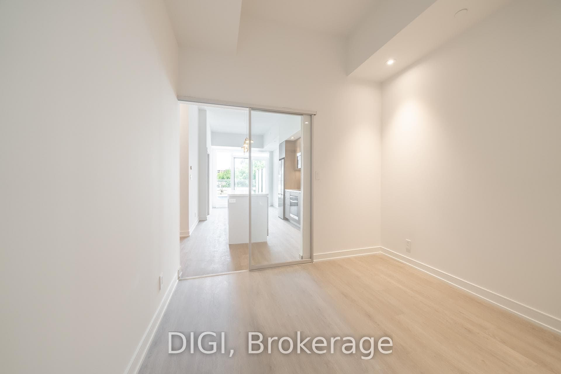 485 Perth Avenue Unit W325 photo 16