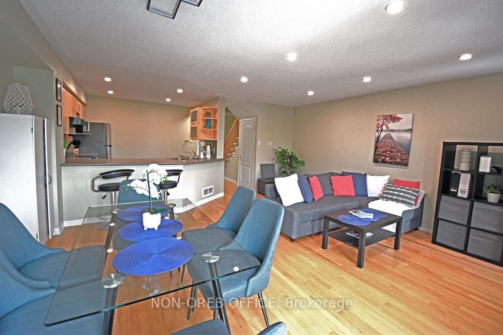 105 TALL OAK Private photo 10