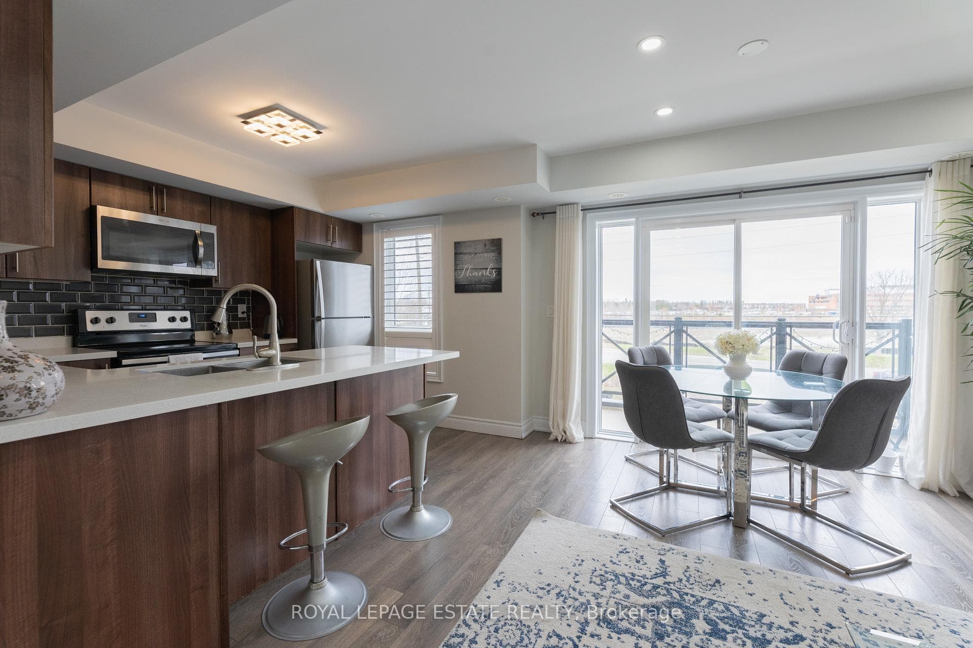 Breakfast Bar