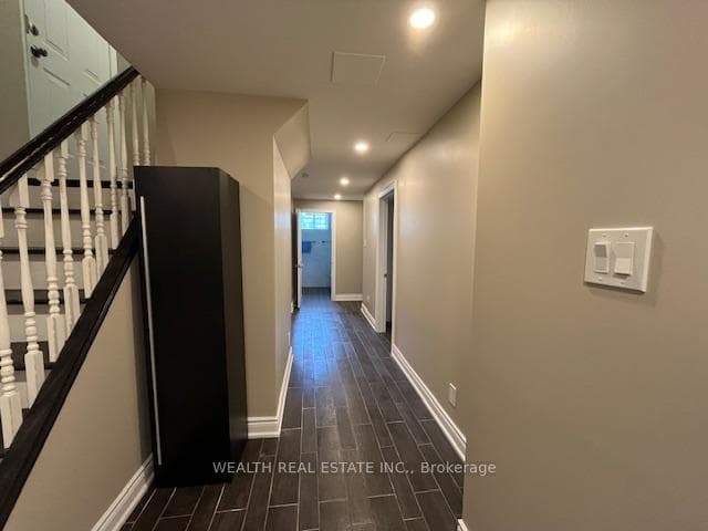 84 Scarden Avenue Unit Bst photo 3