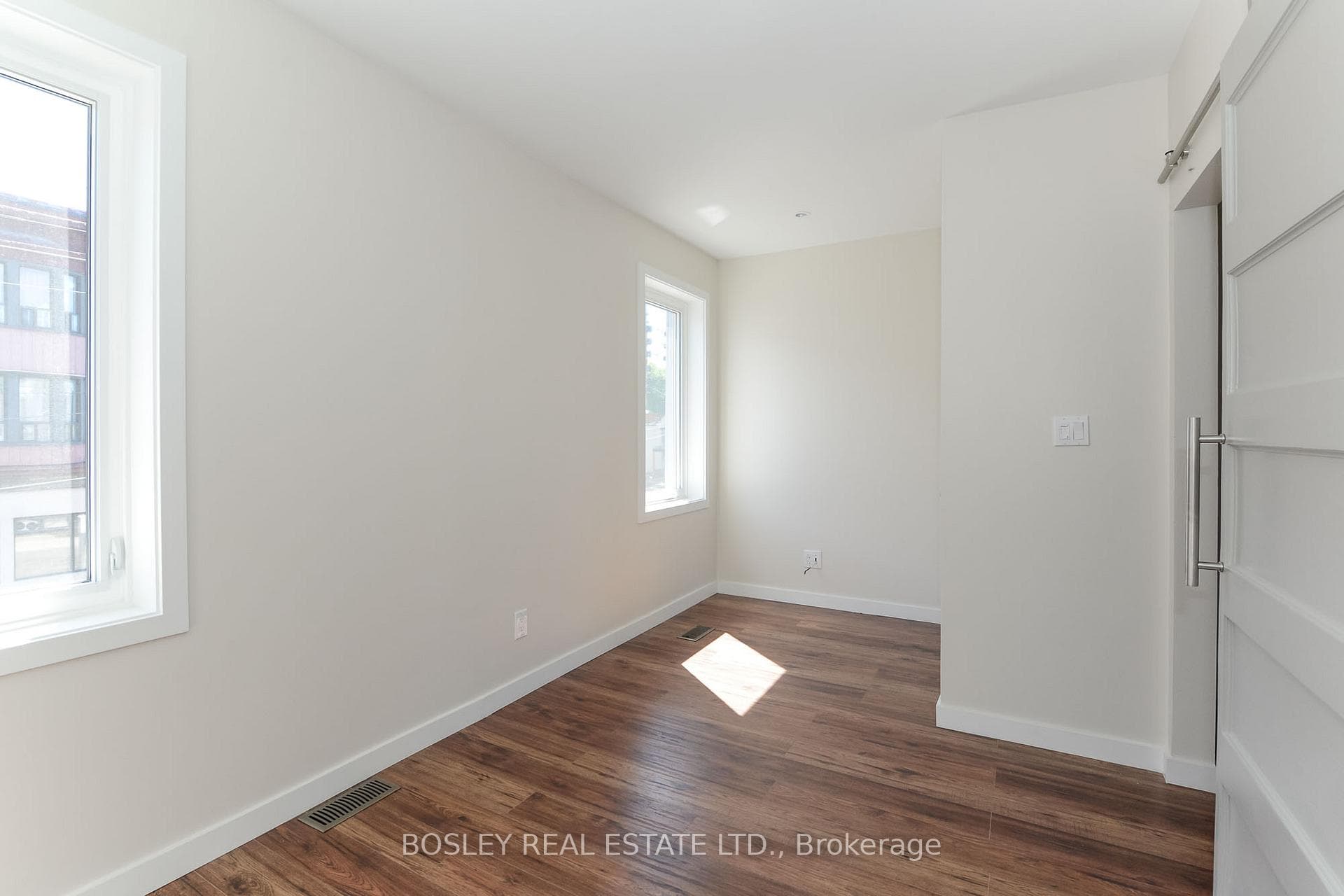228 Jones Avenue Unit Upper photo 11