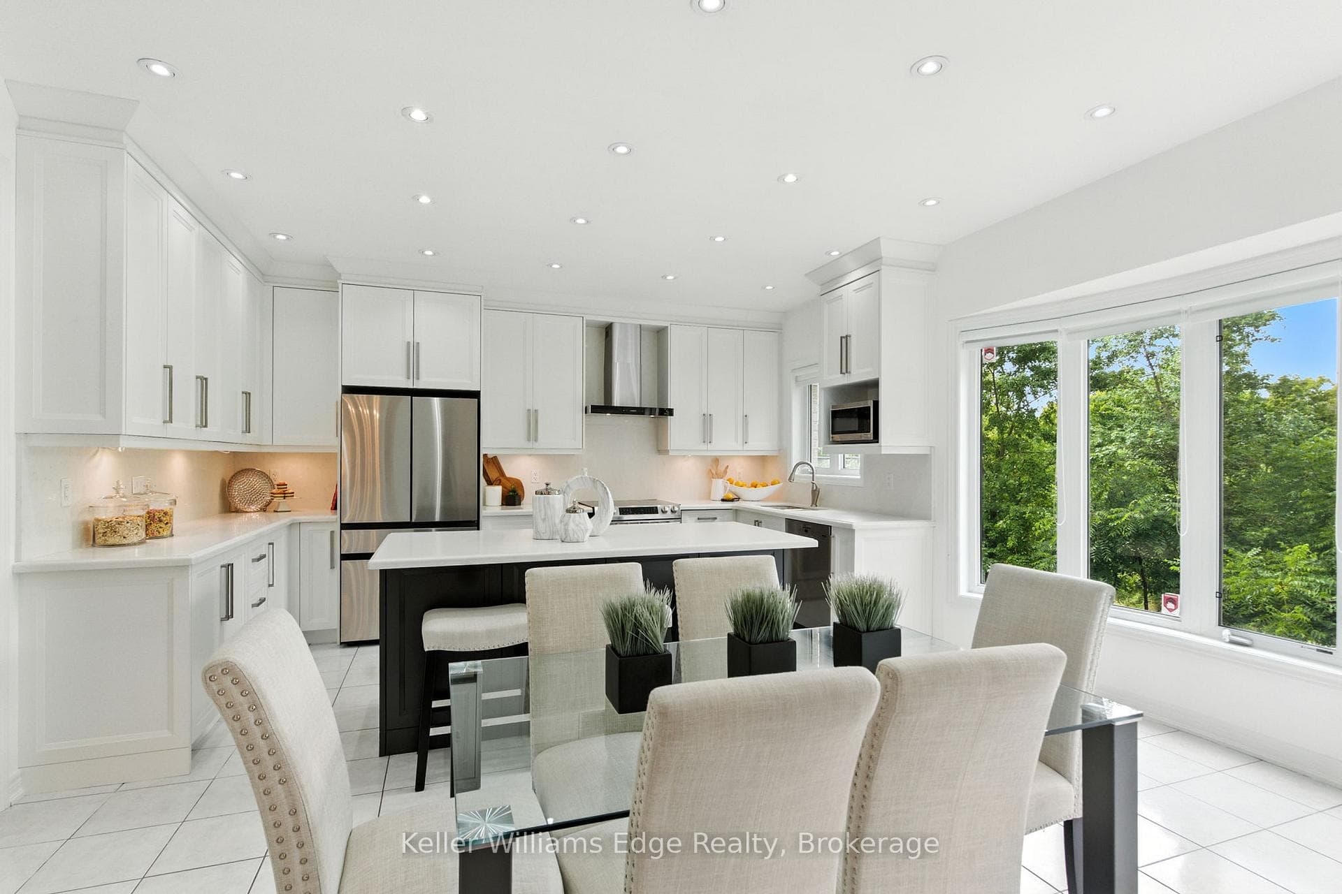 Outstanding kitchen