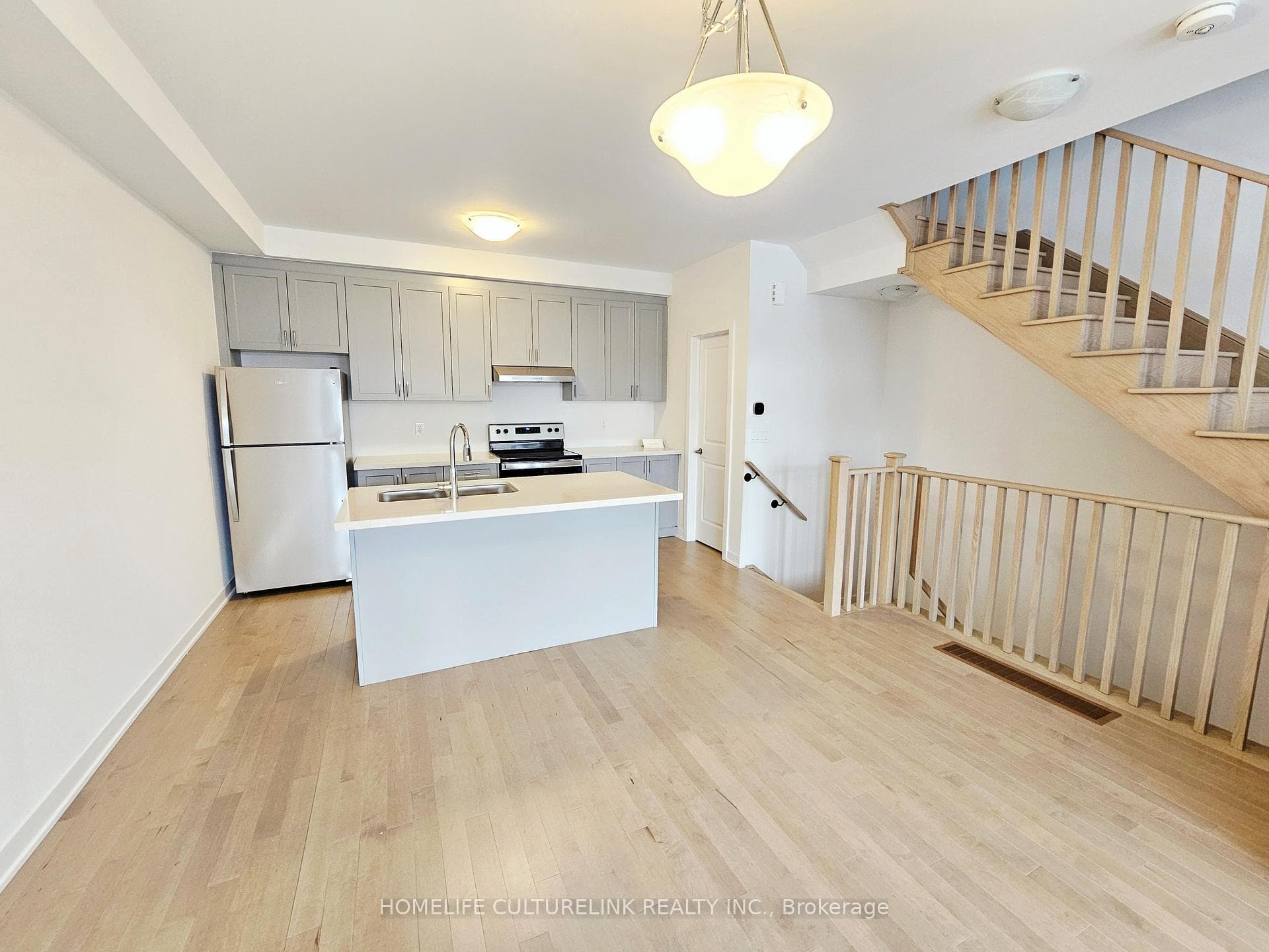 25 John Canning Way photo 3