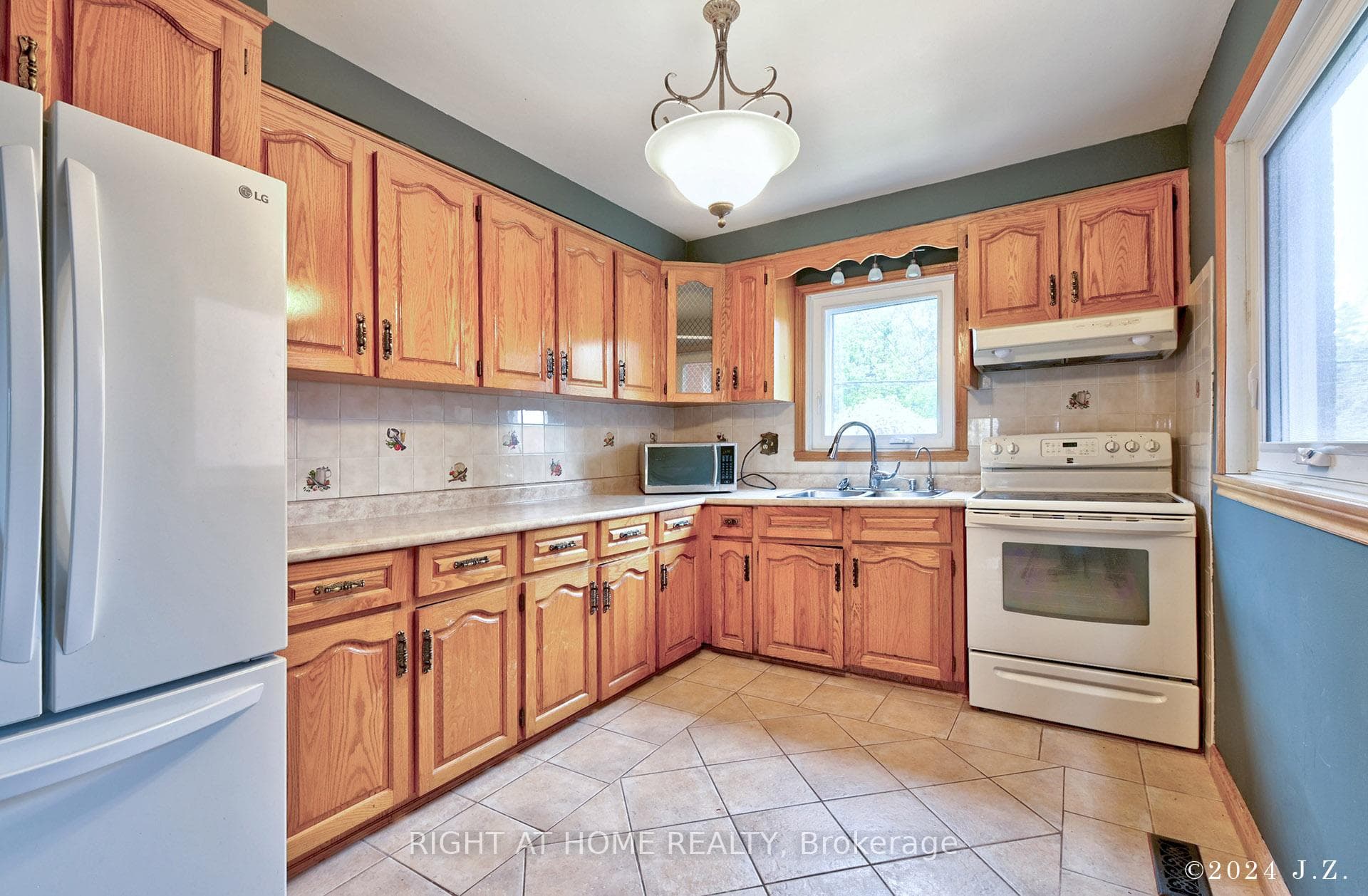74 Beechwood Avenue photo 13