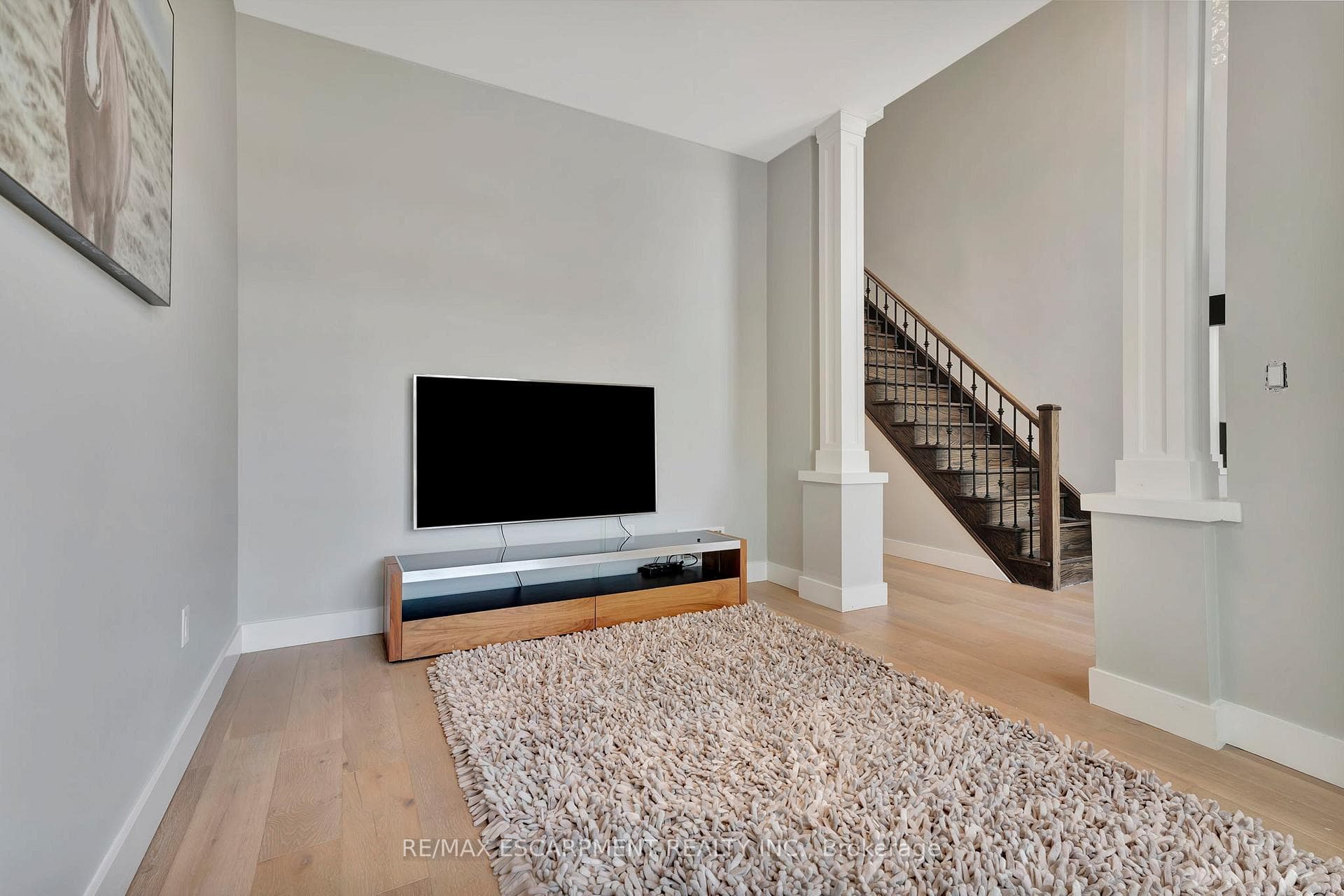 9 Irwin Avenue photo 19