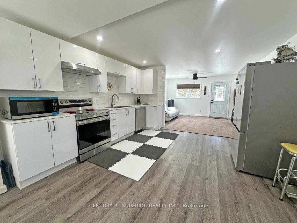 4040 Alice Ave photo 17