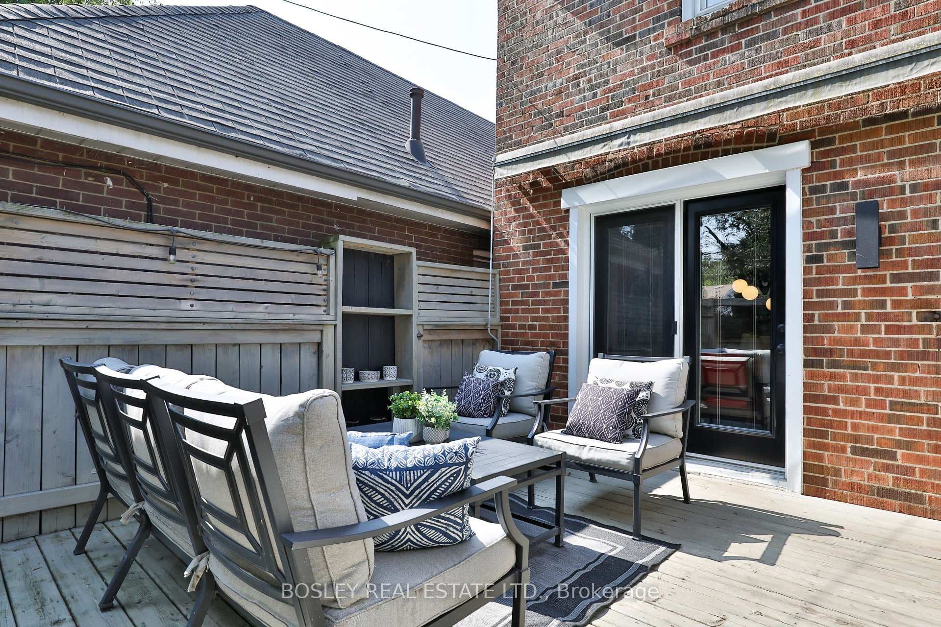 Perfect for relaxing afternoon hangouts!