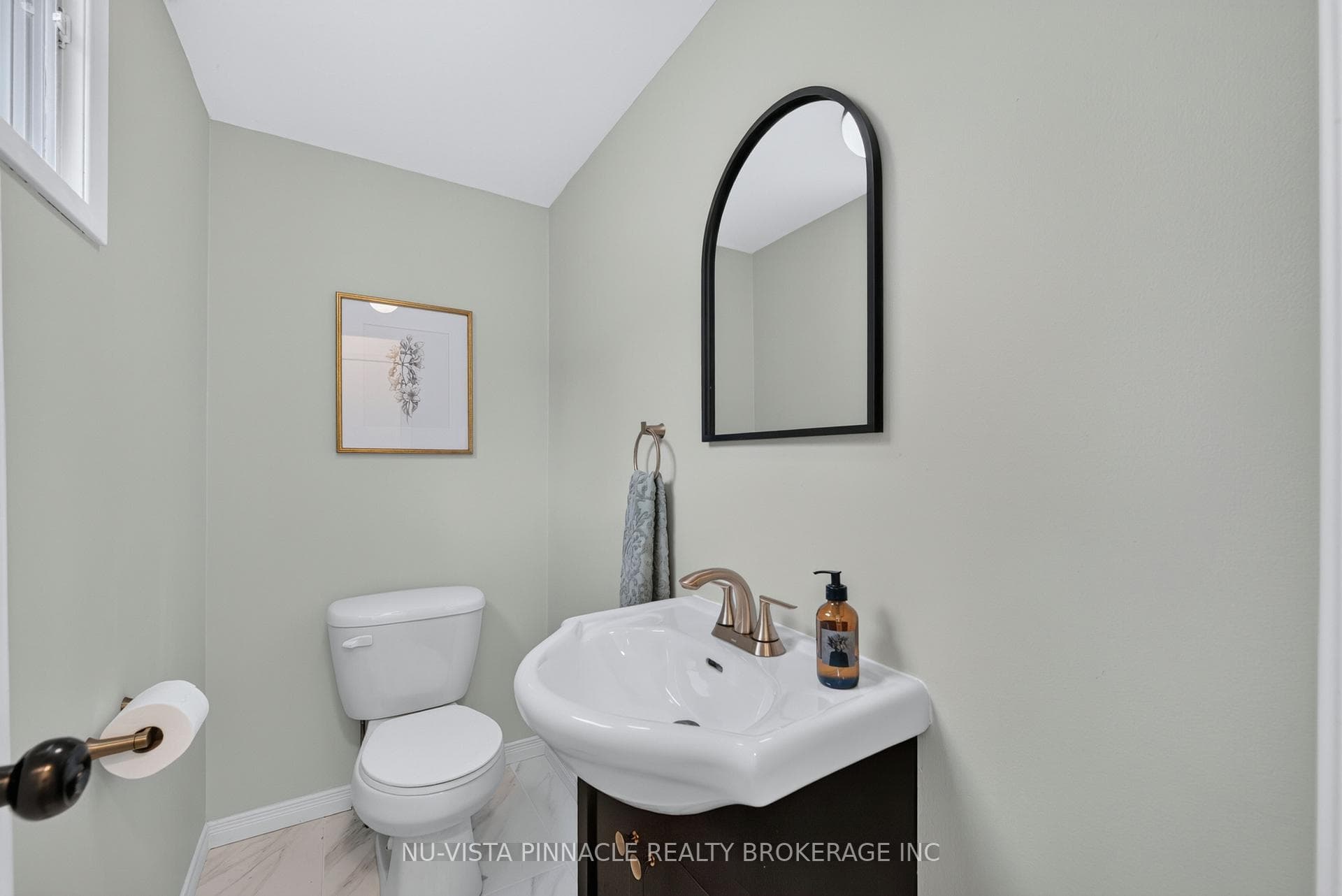 28 Edgemere Crescent photo 20