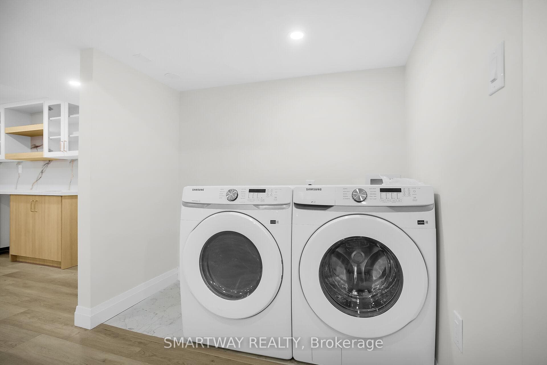 633 Donegal Drive photo 28