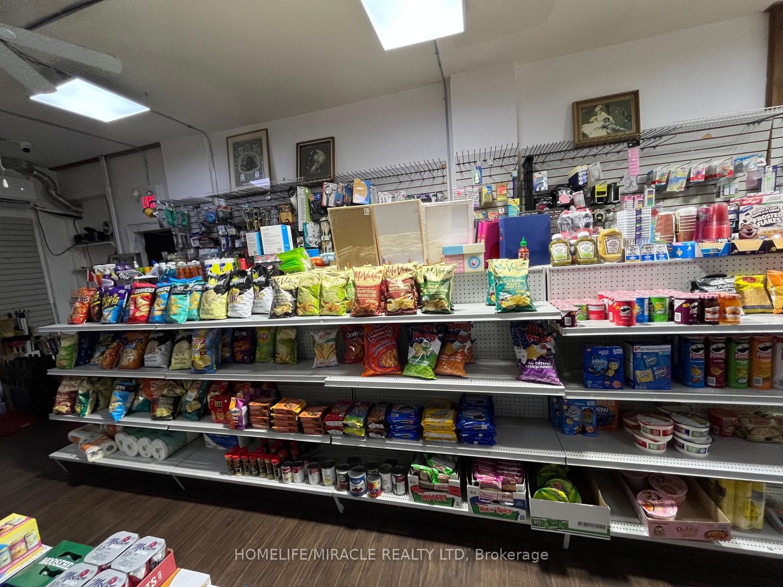 966 St Clair Ave W Avenue photo 11
