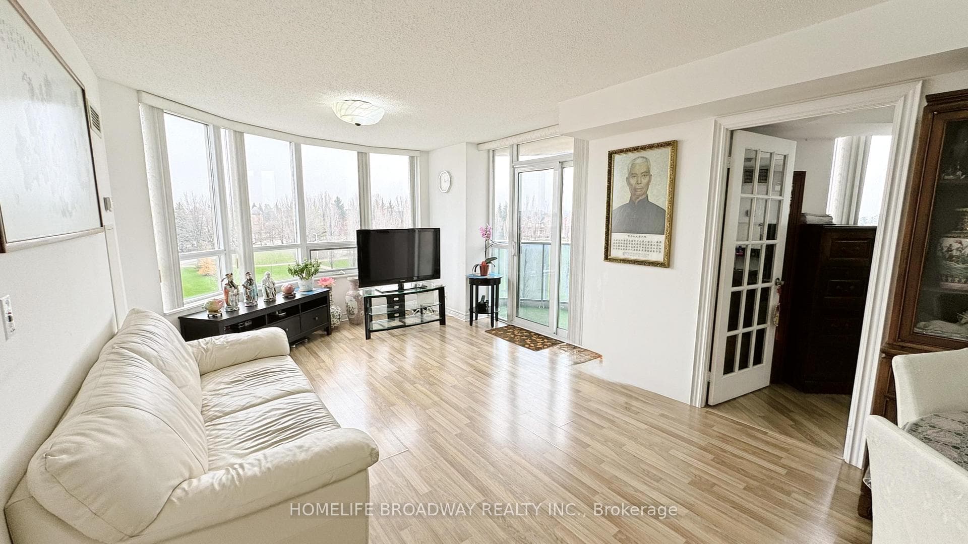 33 Cox Boulevard Unit 713 photo 2