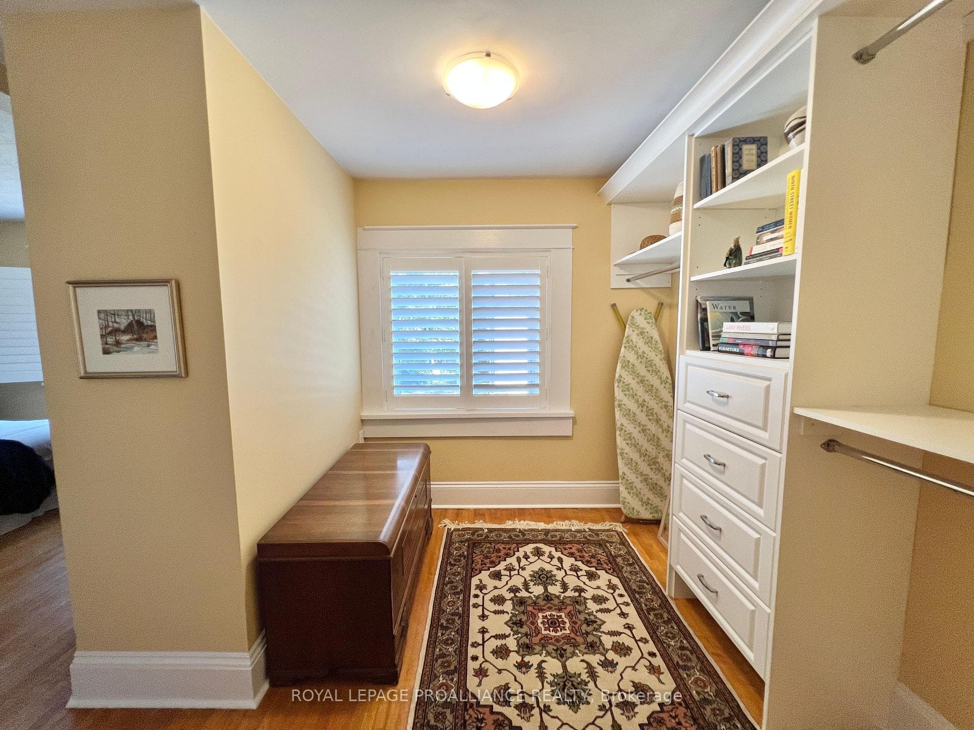 328 Foster Avenue photo 12