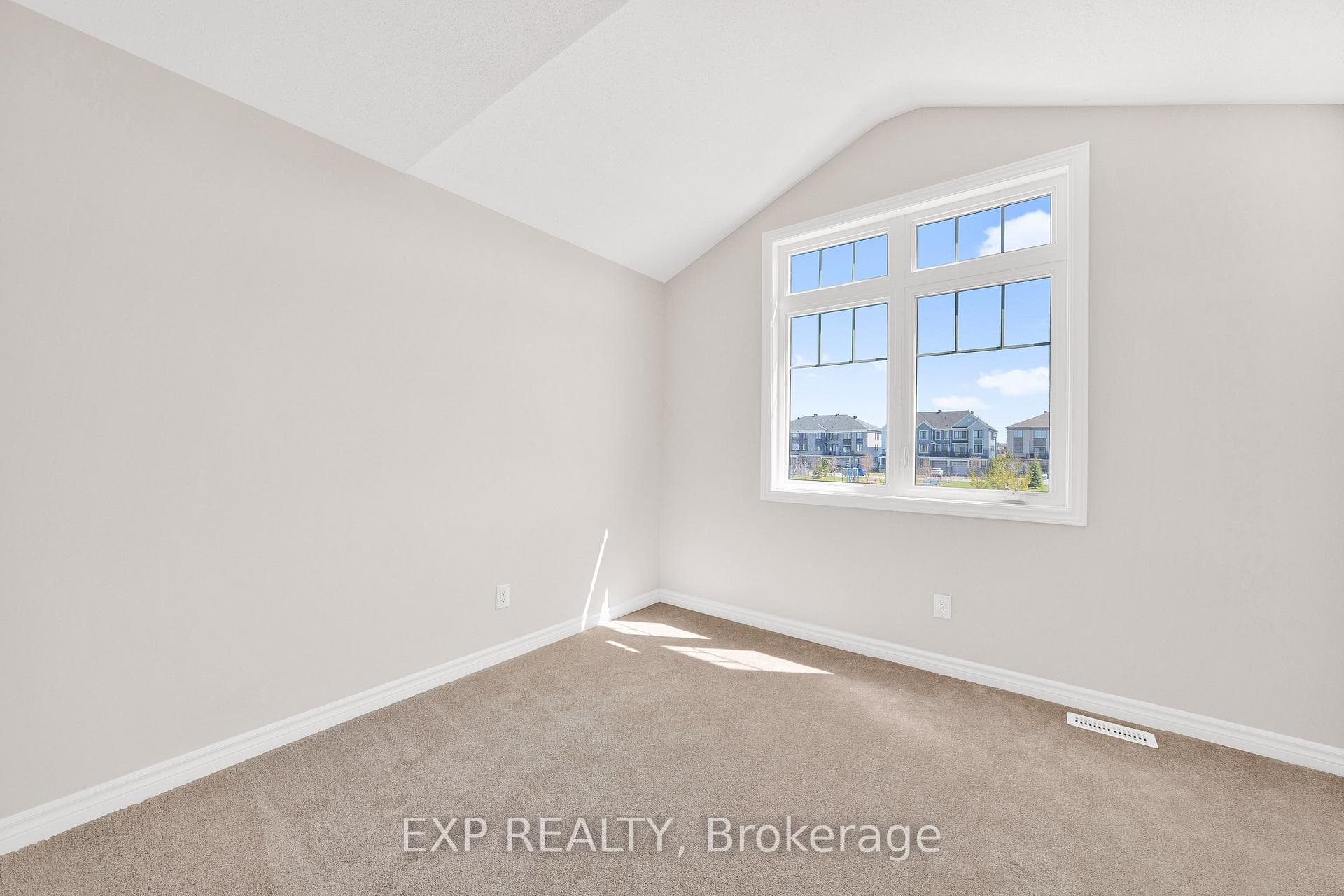 215 Merak Way photo 23