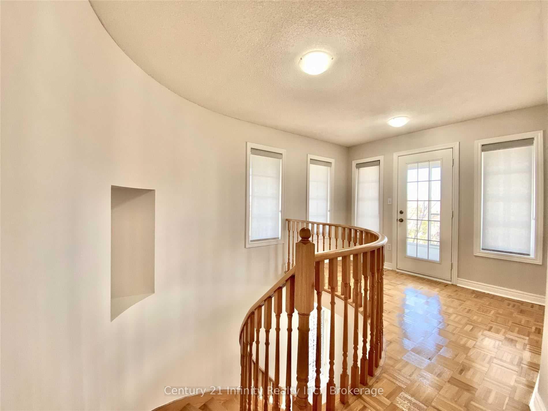5688 Pegasus Street photo 20