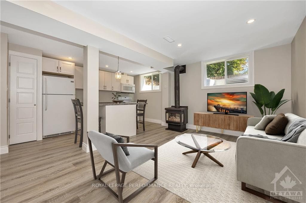 336 TULIP Crescent Unit B photo 7