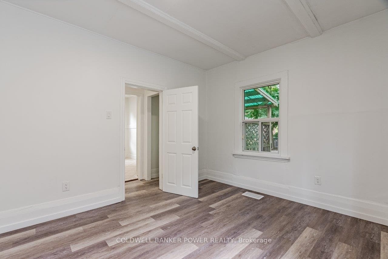 225 Cathcart Street photo 9