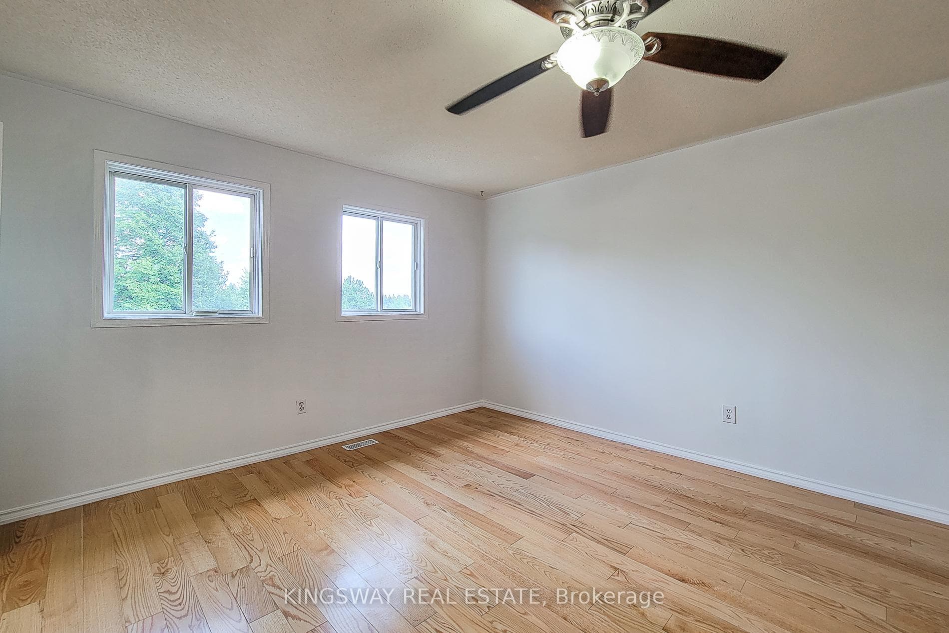 384 Limeridge Road Unit 10 photo 24