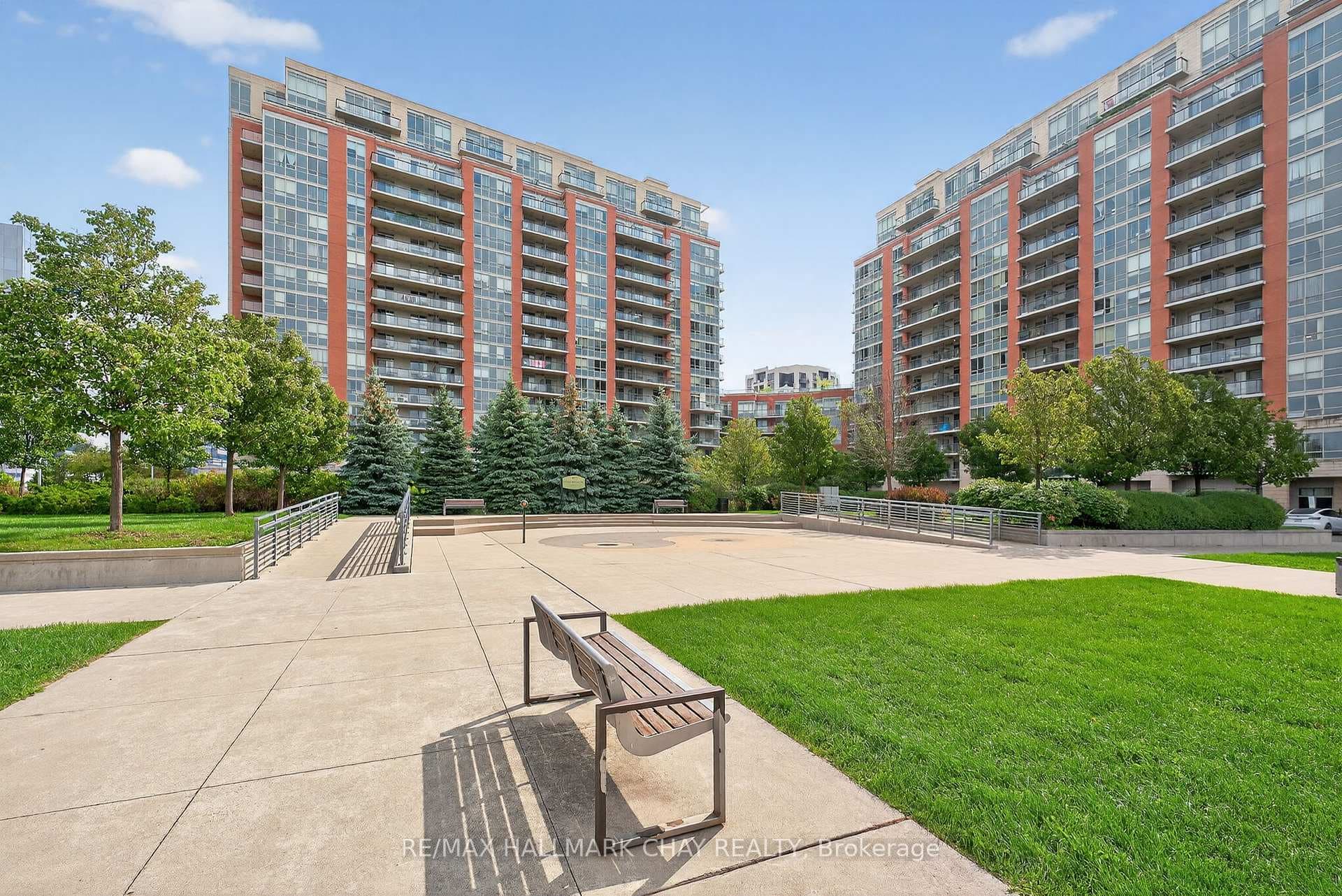60 South Town Centre Boulevard Unit 819 photo 27