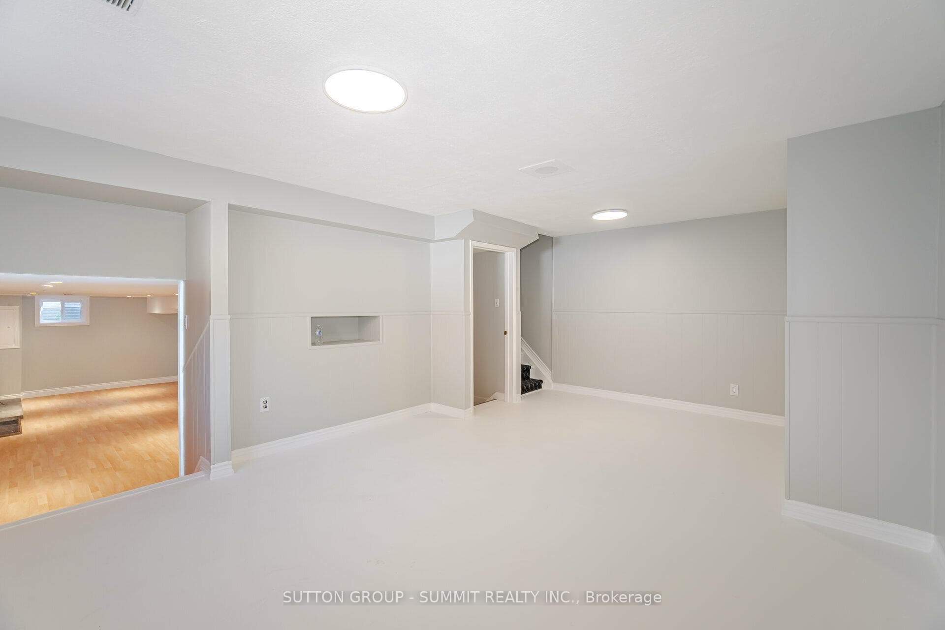 2379 Goodison Avenue photo 31