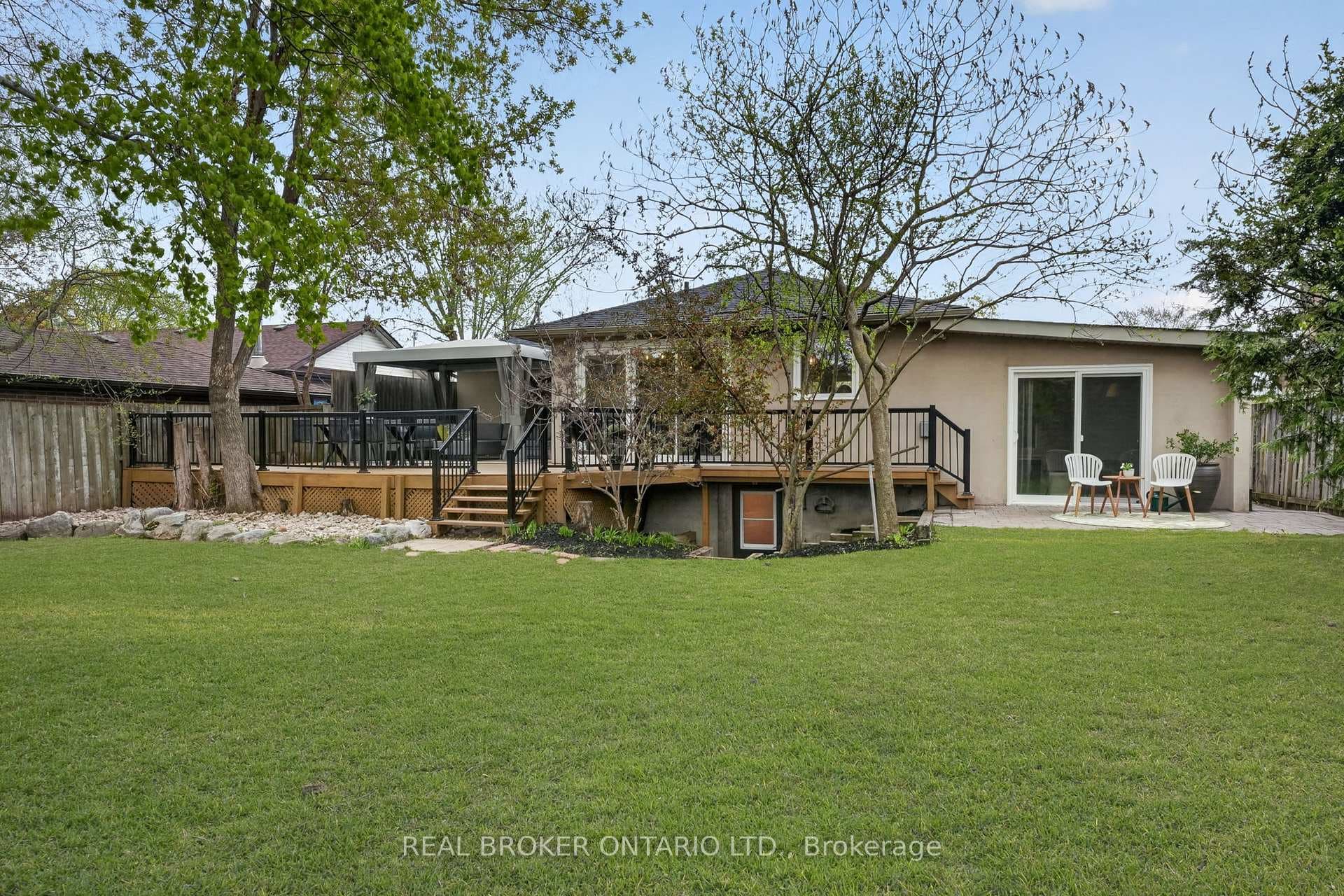 72 Morgon Avenue photo 35