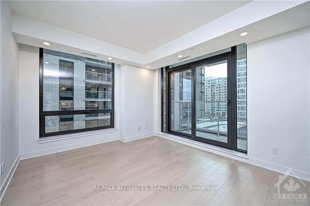 180 GEORGE Street Unit 508 photo 6