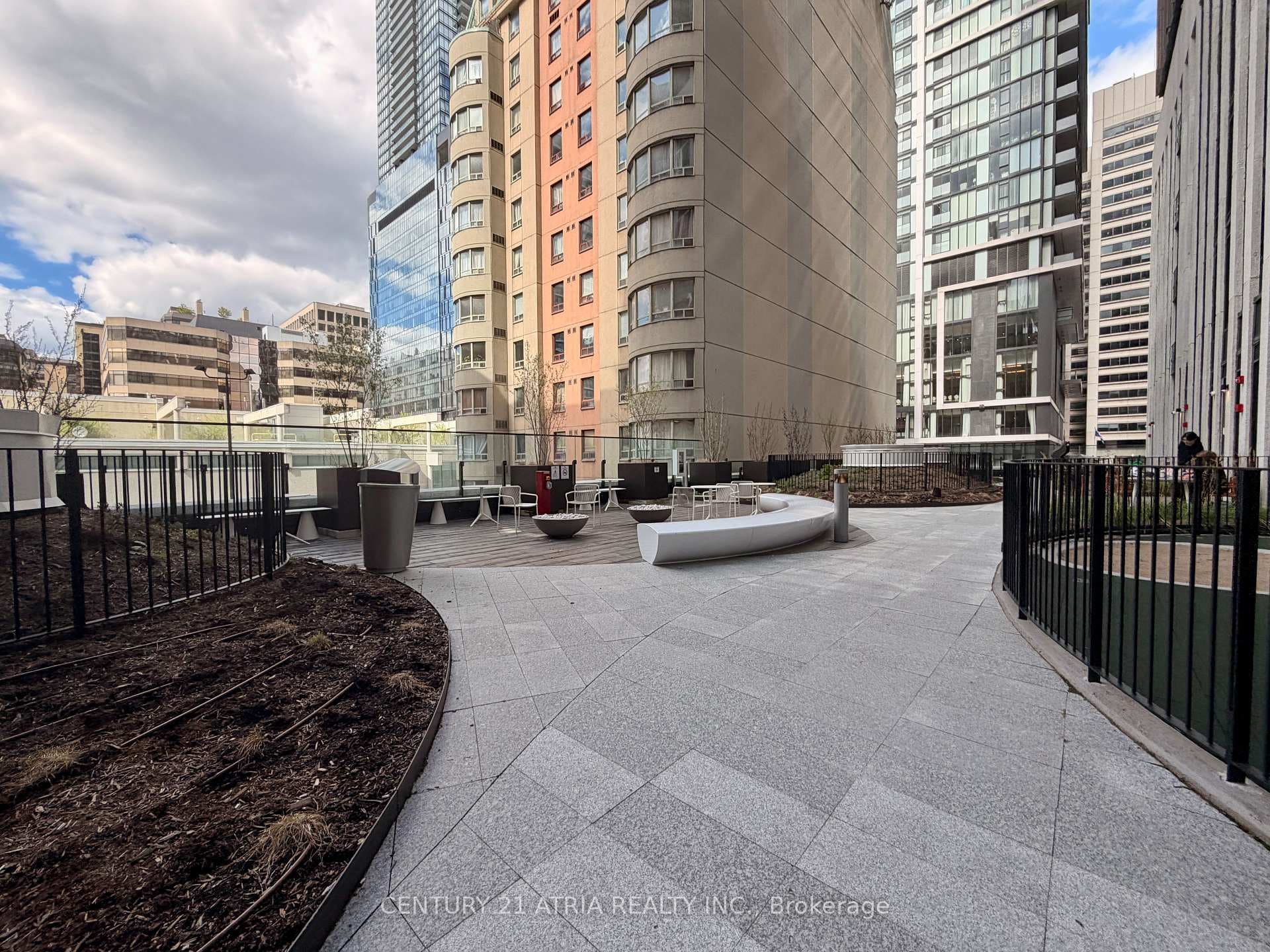 121 St Patrick Street Unit 421 photo 29