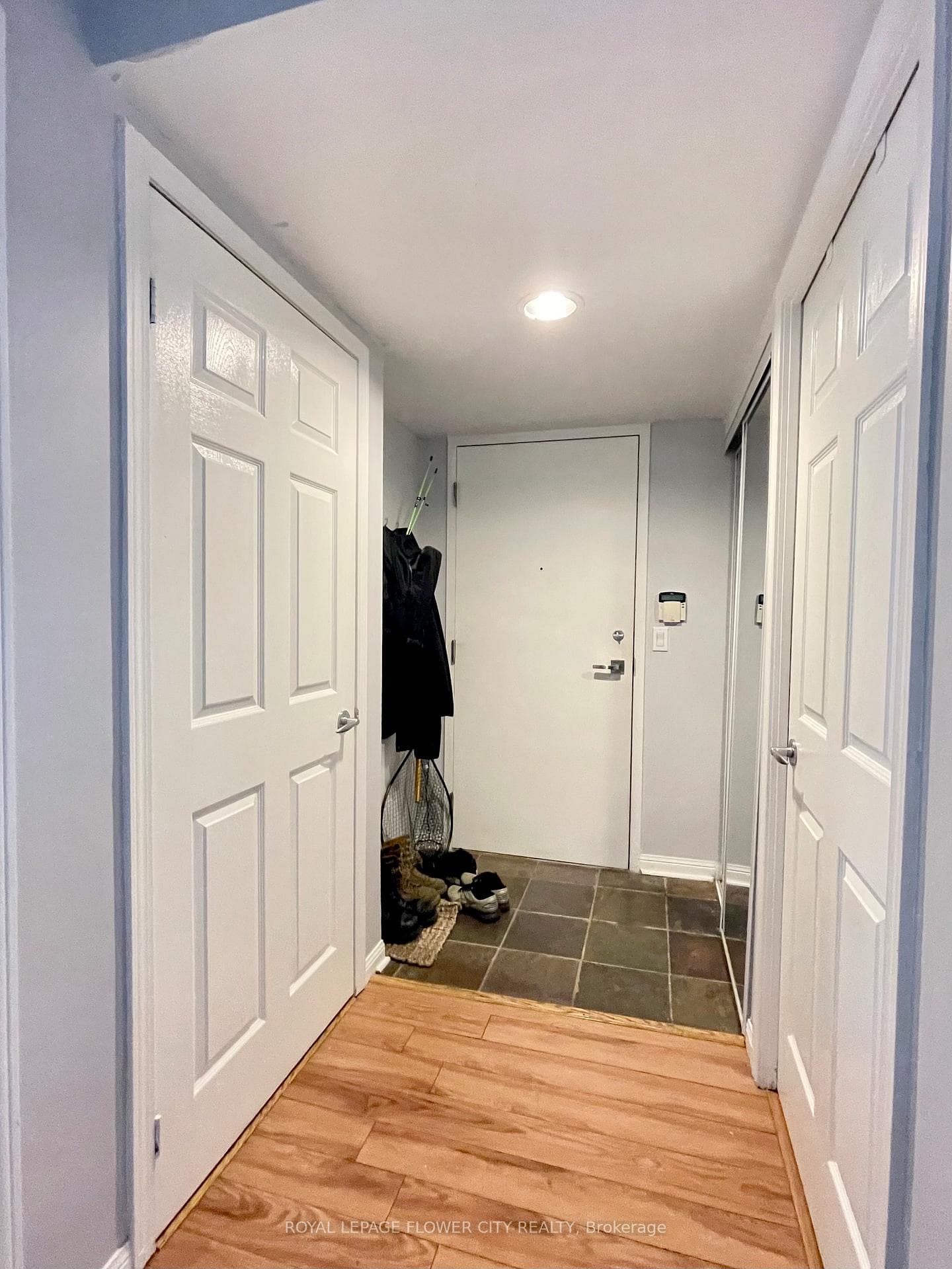 228 Queens Quay Unit 801 photo 11