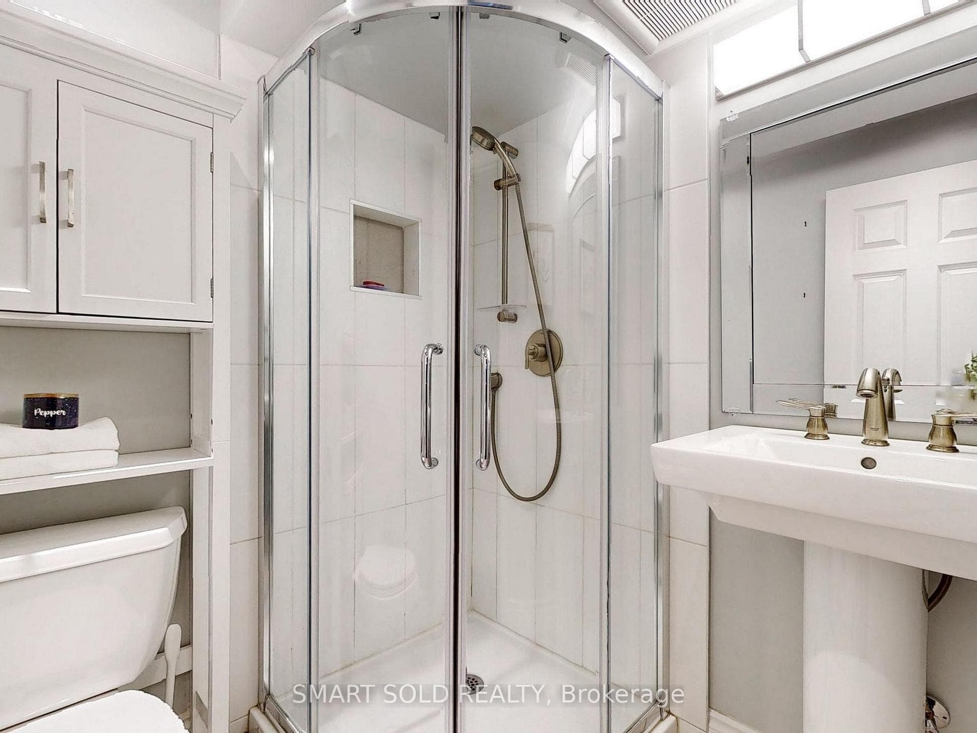 1501 Lancaster Drive photo 32