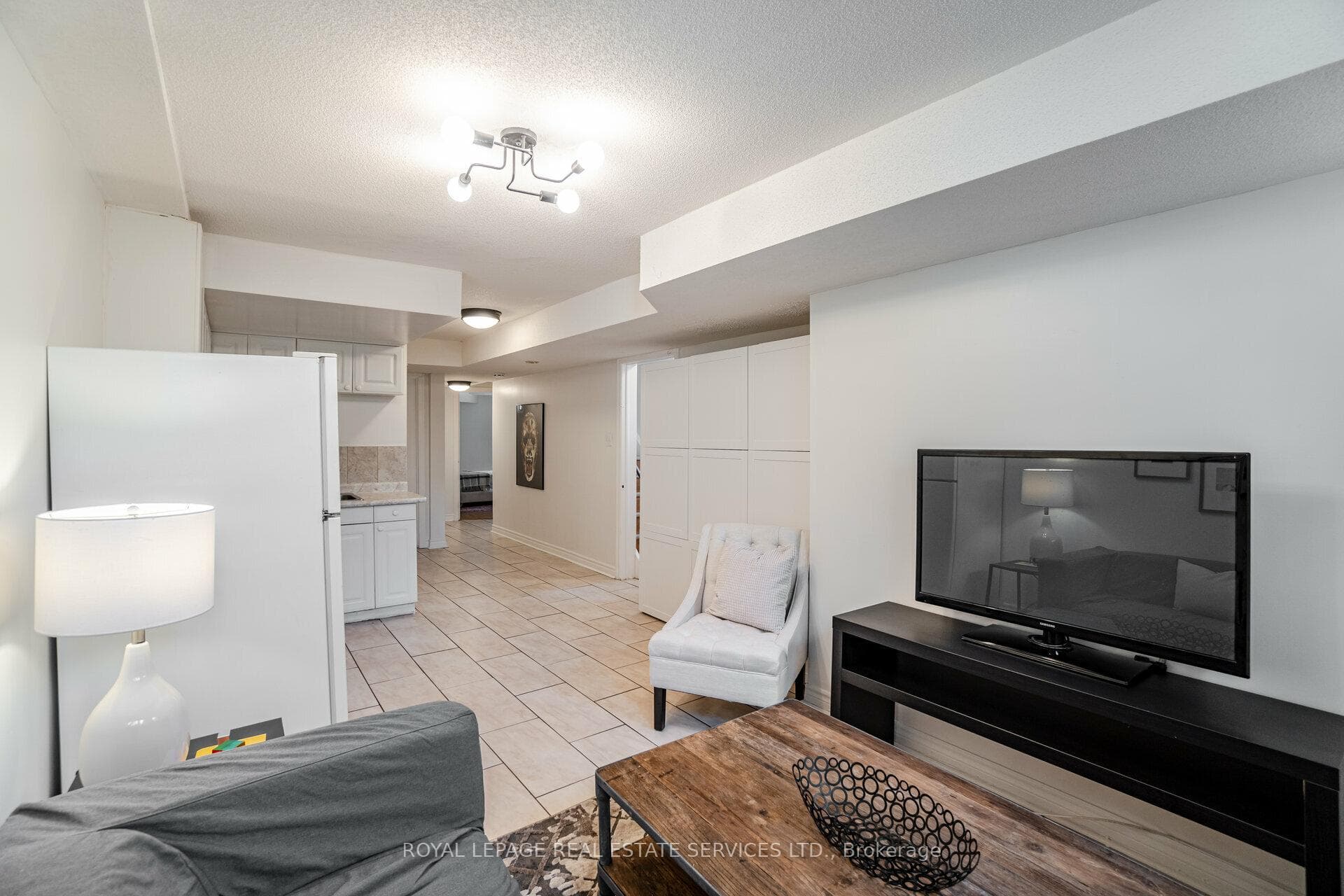 171 Clonmore Drive photo 7