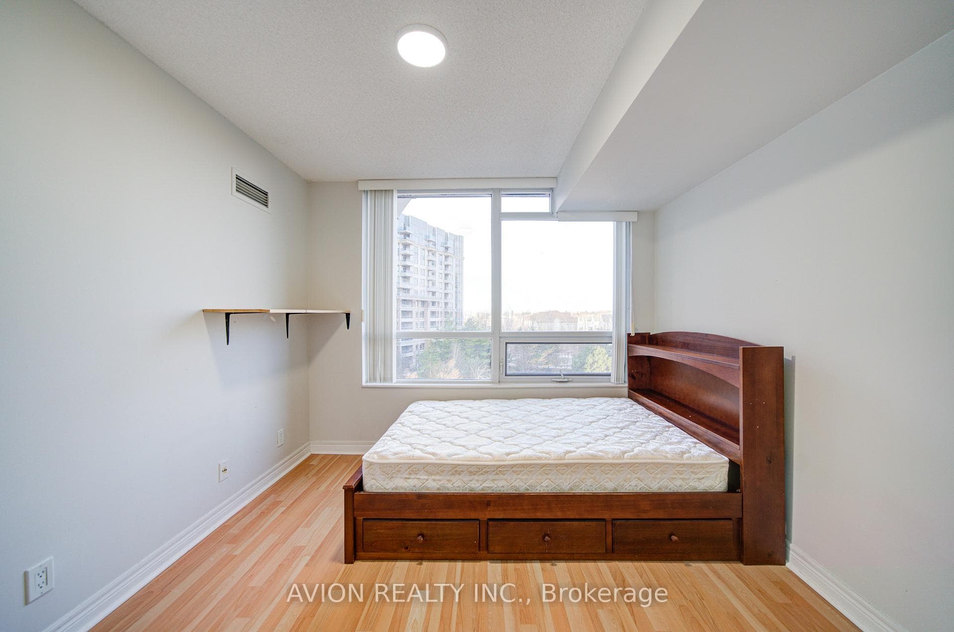33 Cox Boulevard Unit 631 photo 12