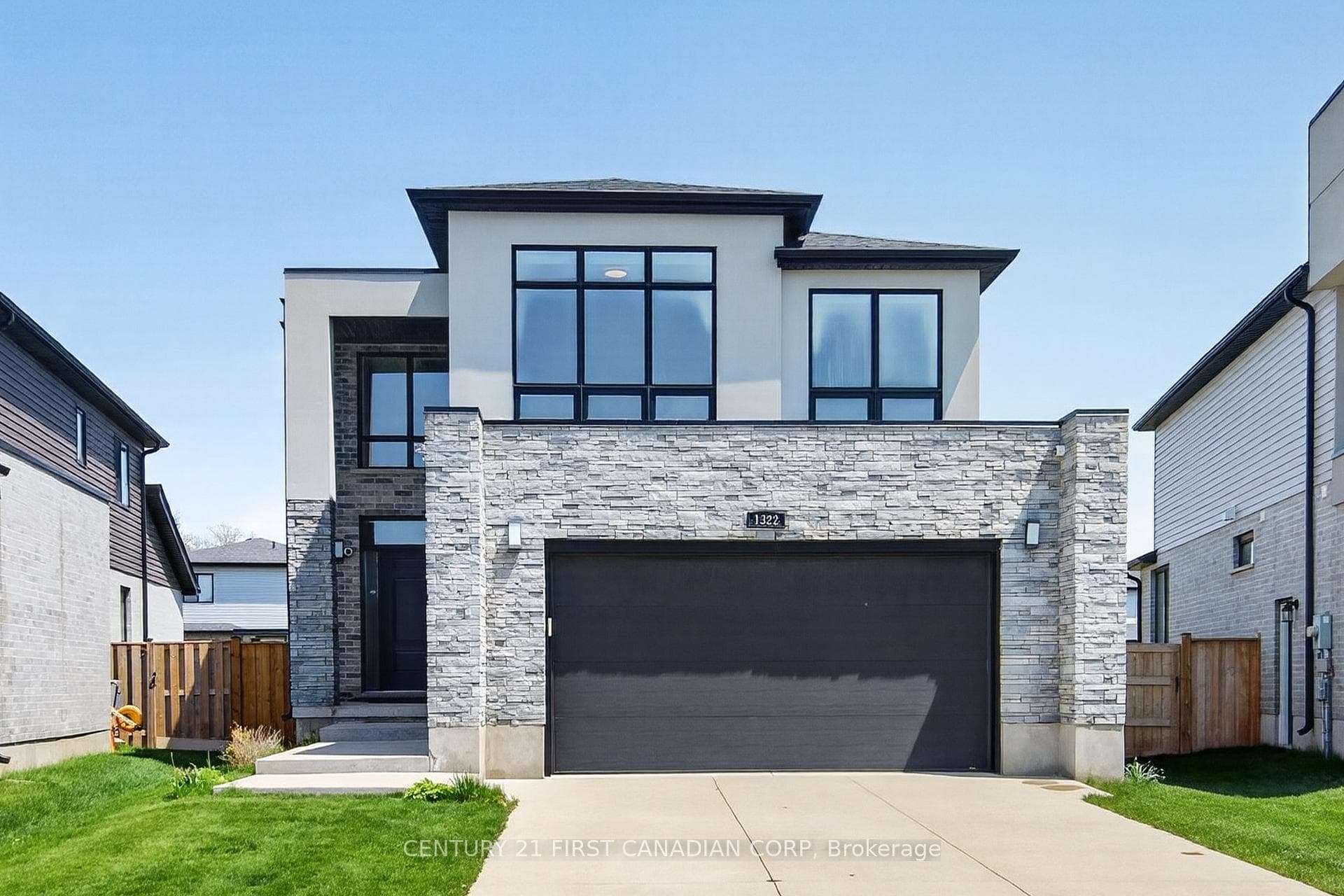 1322 Red Pine Crossing photo 2