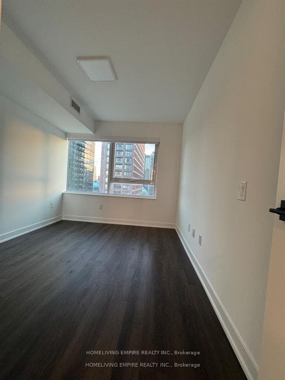 609 Sherbourne Street Unit 2304 photo 11