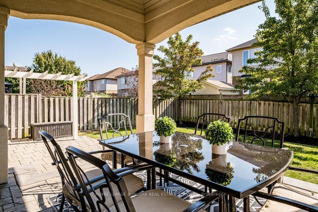 89 Watershore Drive photo 35