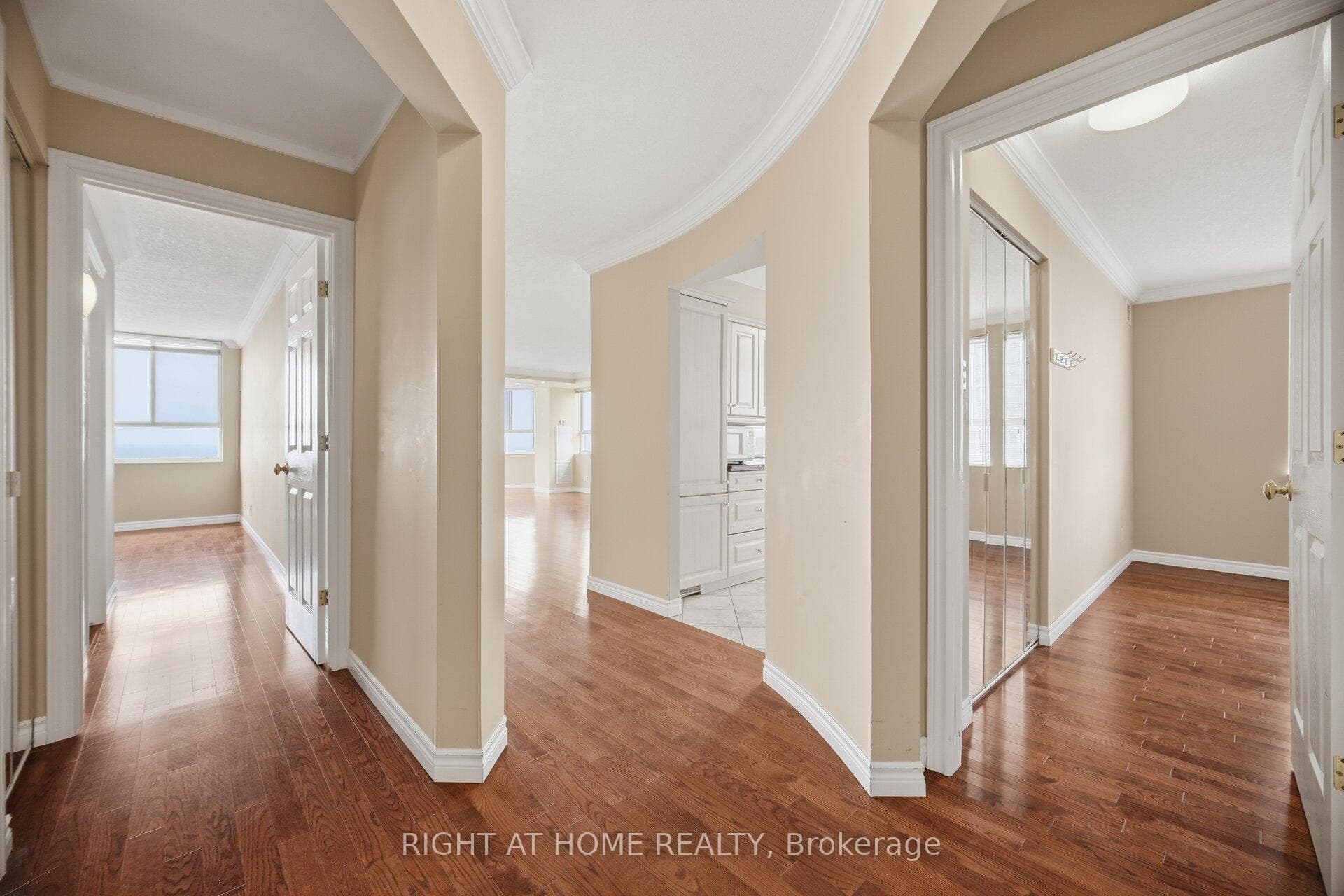 5280 Lakeshore Road Unit 1104 photo 22