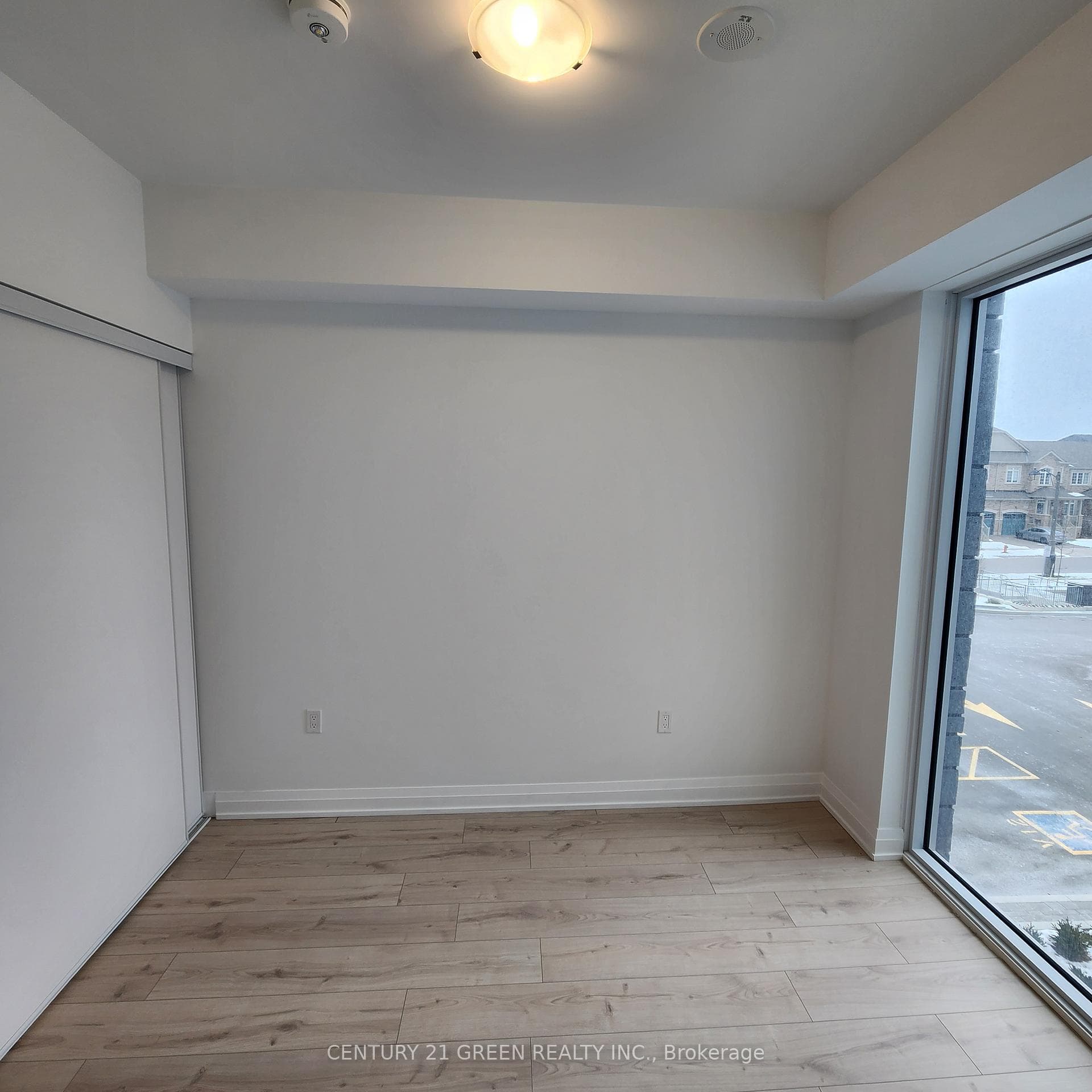 412 Silver Maple Road Unit 224 photo 11
