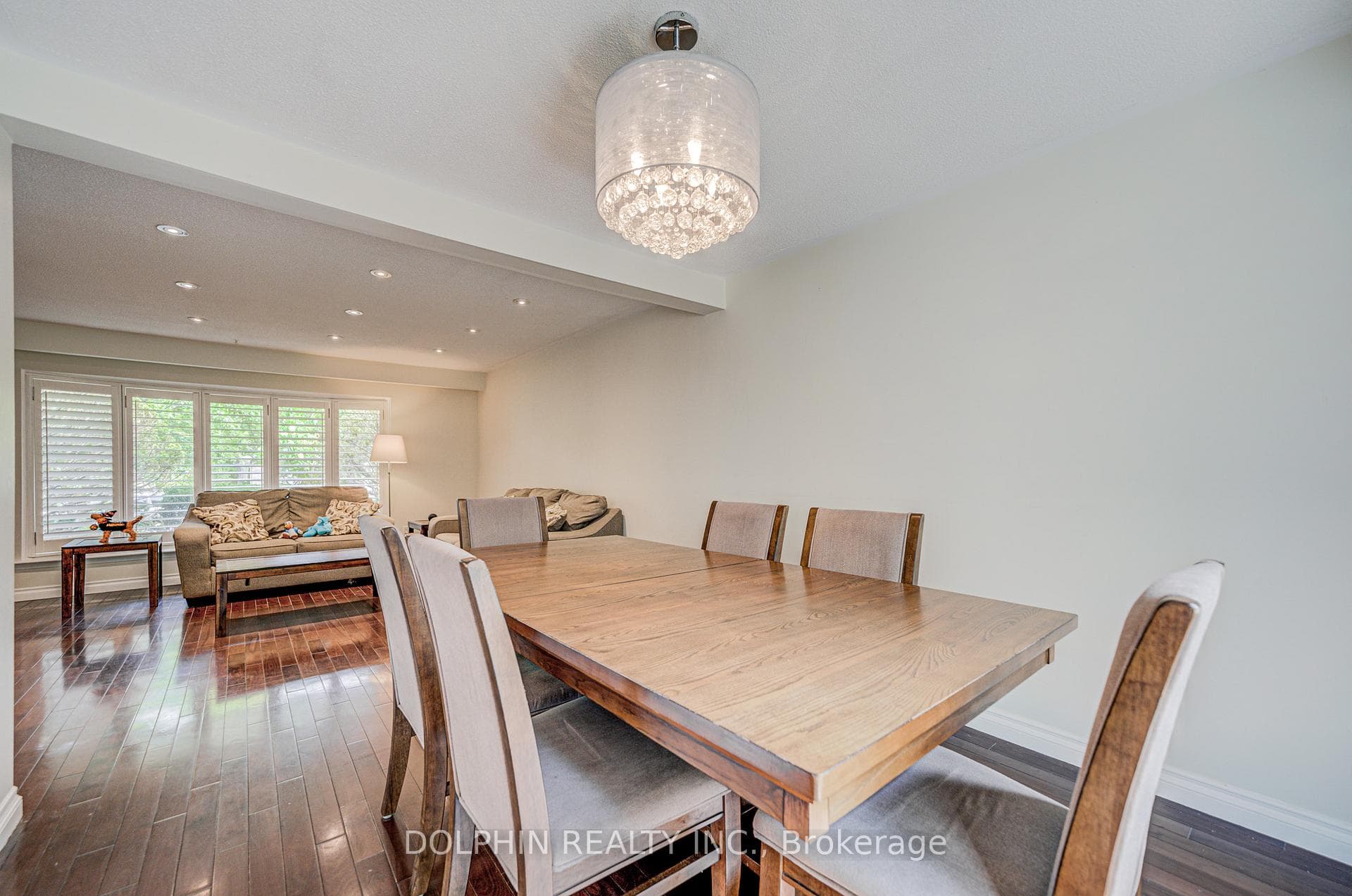 2290 Devon Road photo 8