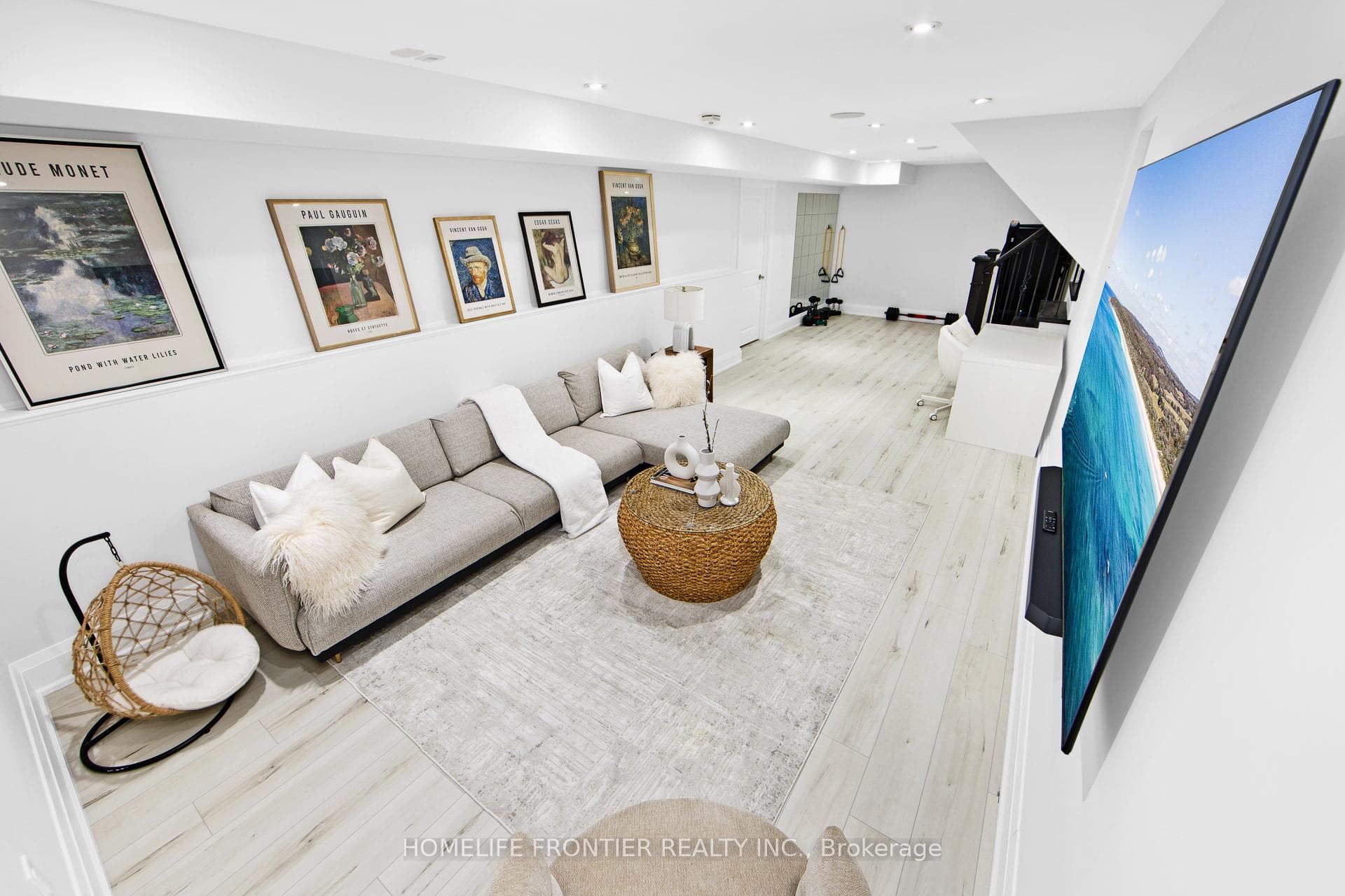 2138 Truscott Drive photo 18