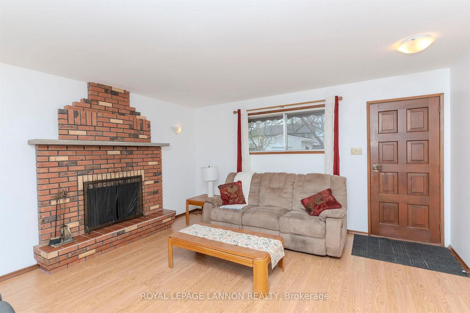 224 Anten Street photo 15