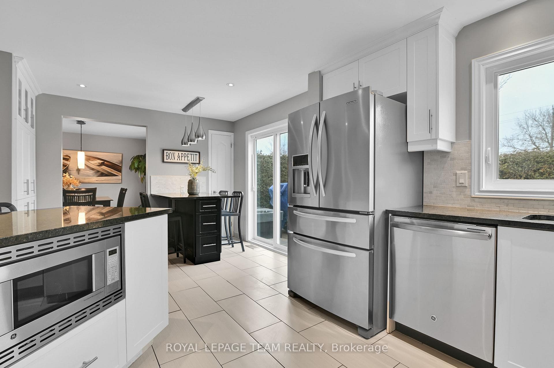 55 Beddington Avenue photo 10