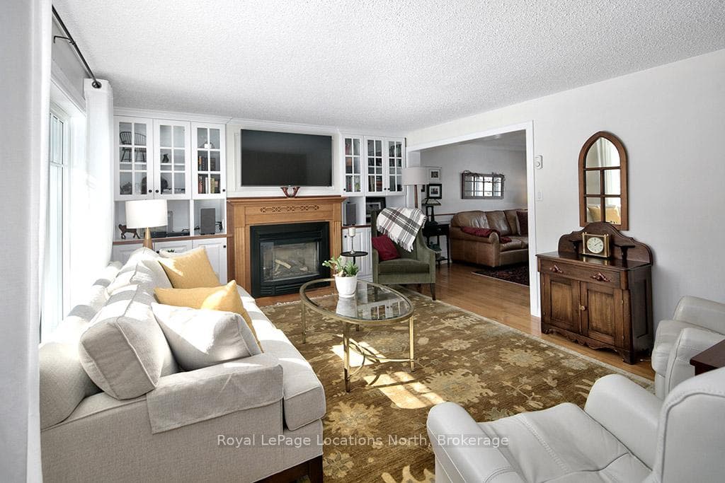 248 St. Vincent Crescent photo 7