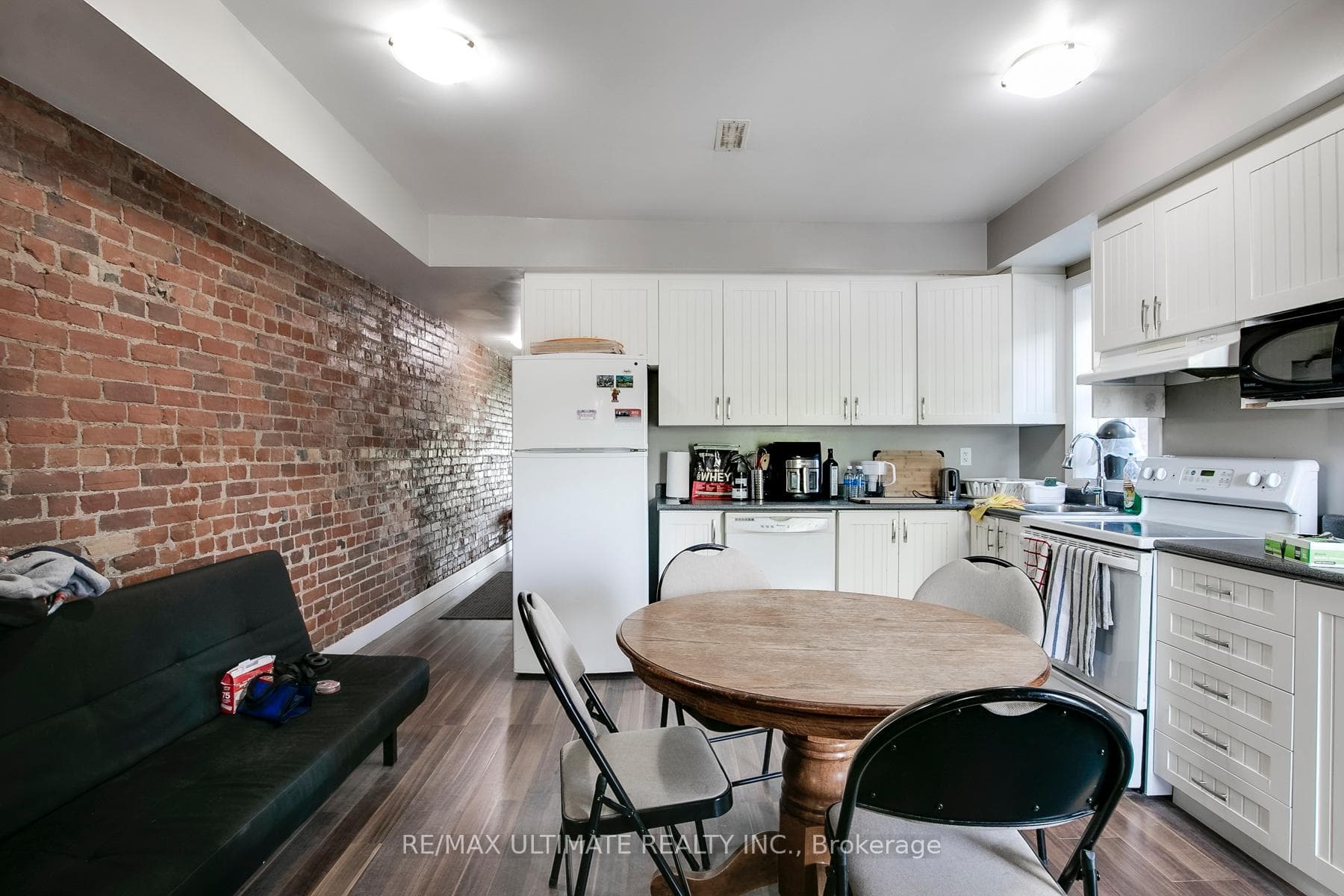 178 Rosemount Avenue photo 15
